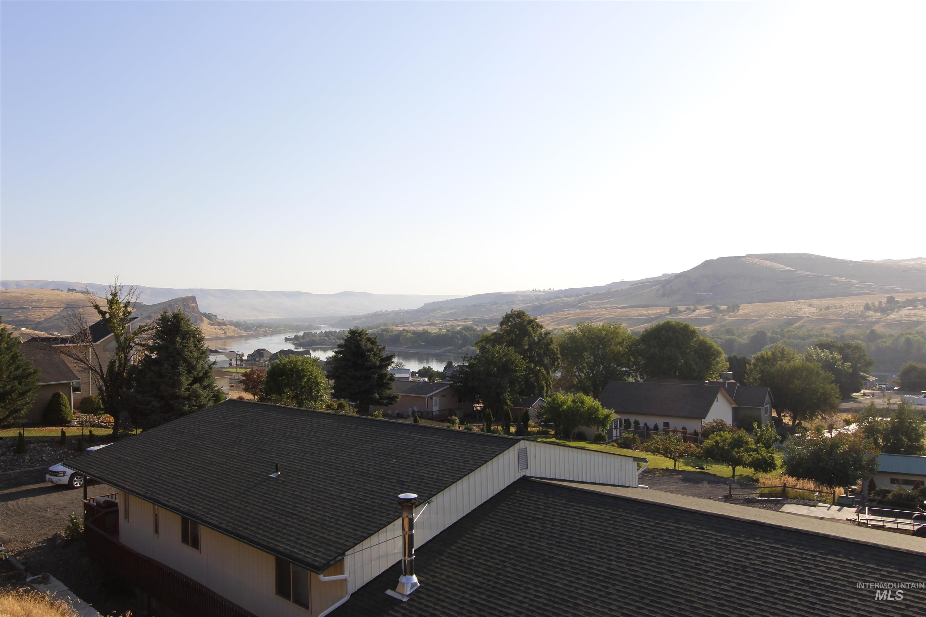 3350 Clemans Rd, Clarkston, Washington 99403, 4 Bedrooms, 3 Bathrooms, Residential For Sale, Price $657,000,MLS 98971508