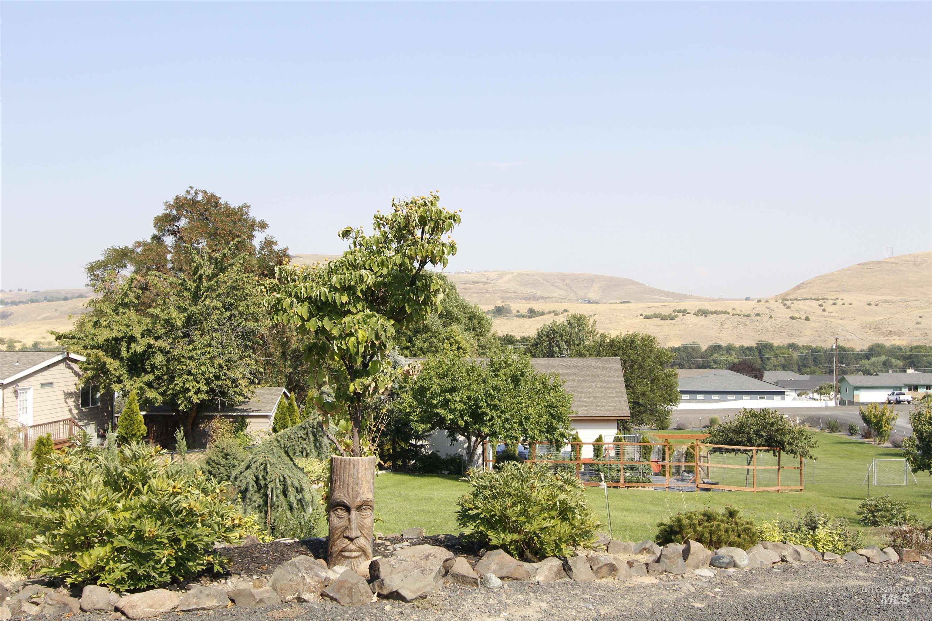 3350 Clemans Rd, Clarkston, Washington 99403, 4 Bedrooms, 3 Bathrooms, Residential For Sale, Price $685,000,MLS 98971508