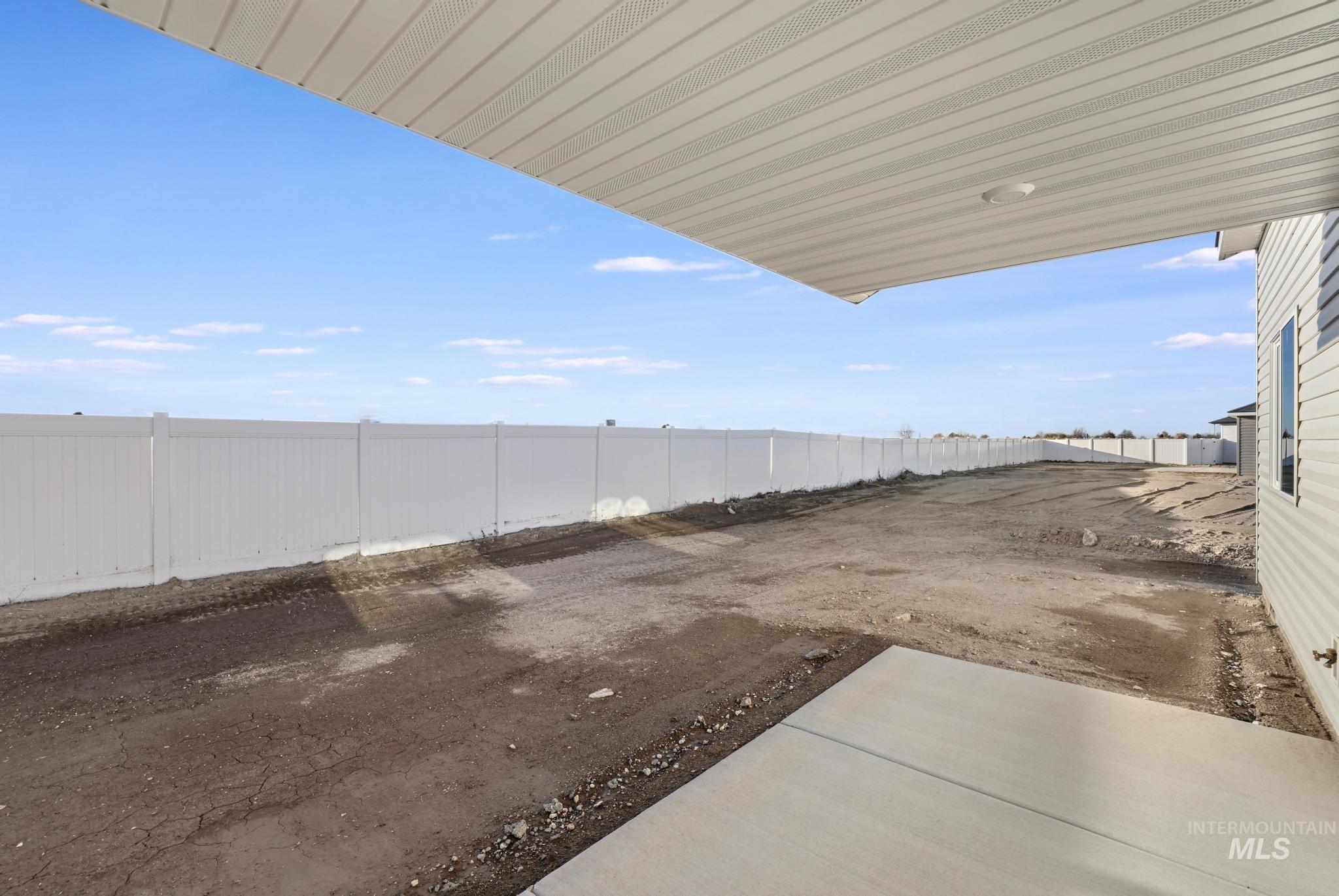 2056 Lowline Avenue, Twin Falls, Idaho 83301, 3 Bedrooms, 2 Bathrooms, Residential For Sale, Price $373,900,MLS 98971510