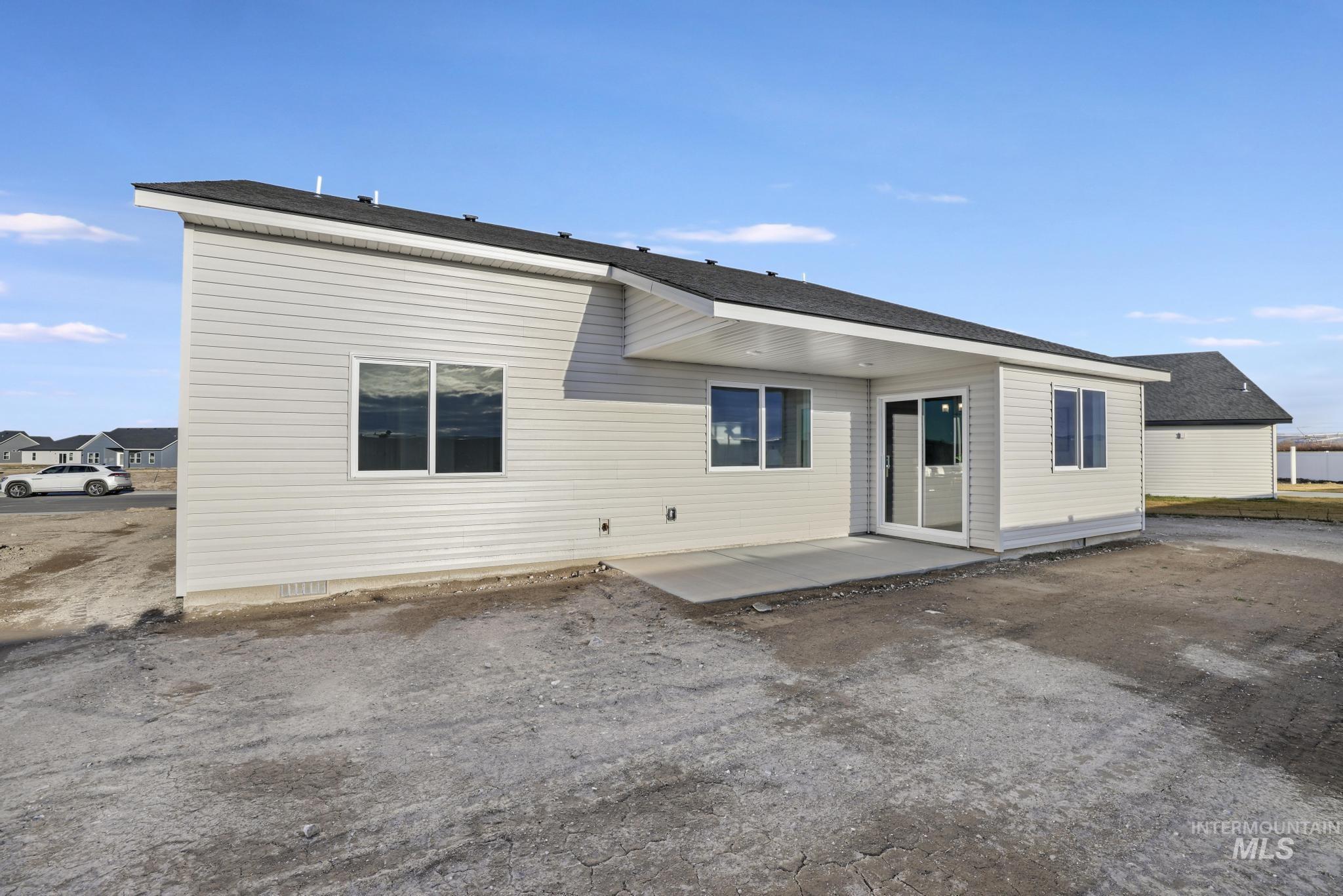 2056 Lowline Avenue, Twin Falls, Idaho 83301, 3 Bedrooms, 2 Bathrooms, Residential For Sale, Price $373,900,MLS 98971510