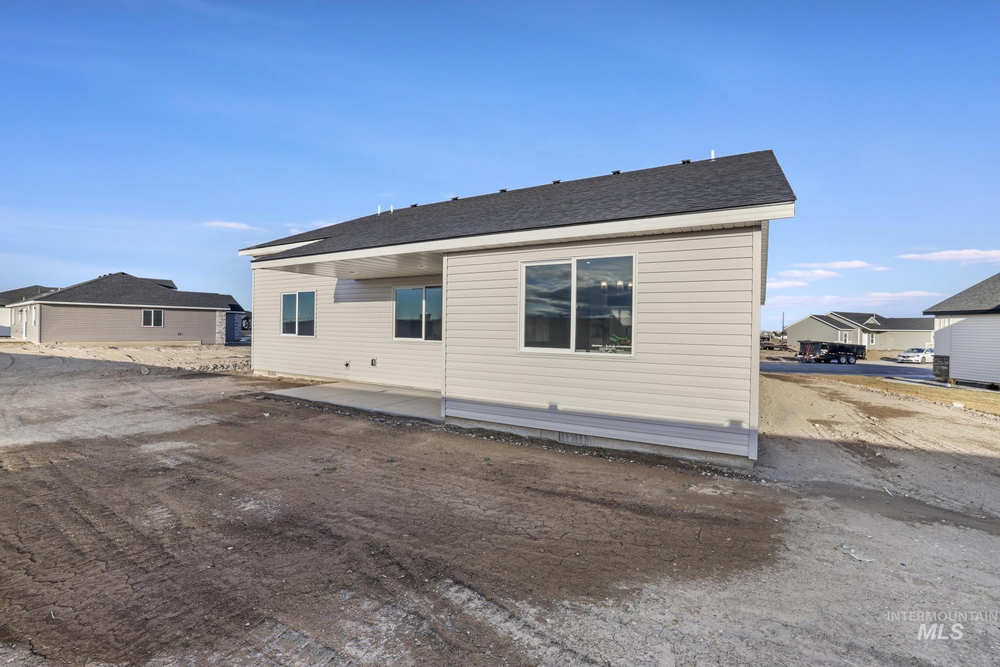 2056 Lowline Avenue, Twin Falls, Idaho 83301, 3 Bedrooms, 2 Bathrooms, Residential For Sale, Price $373,900,MLS 98971510