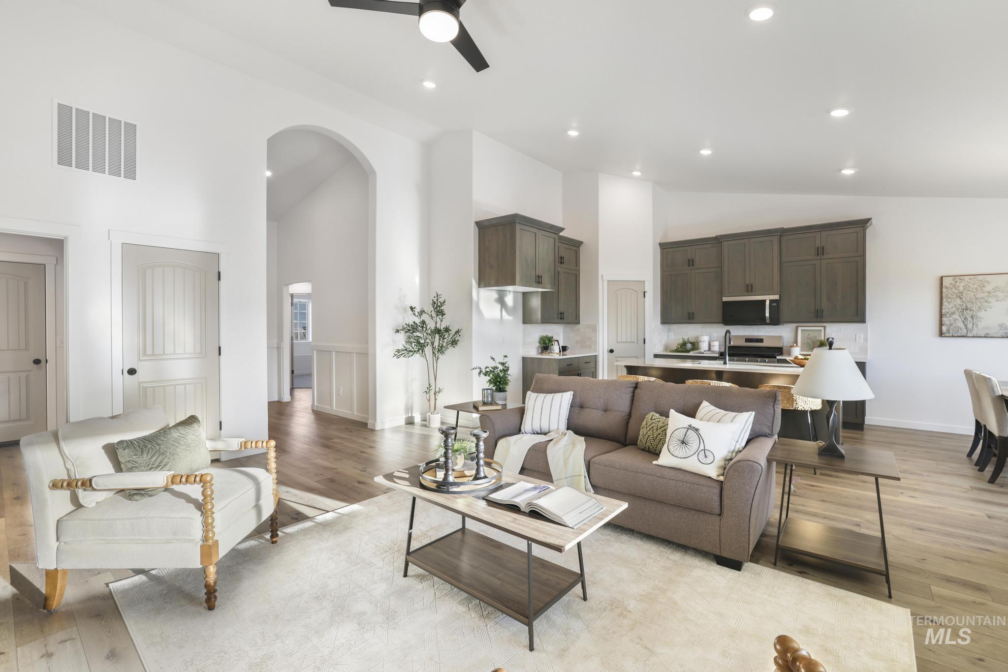 2056 Lowline Avenue, Twin Falls, Idaho 83301, 3 Bedrooms, 2 Bathrooms, Residential For Sale, Price $373,900,MLS 98971510