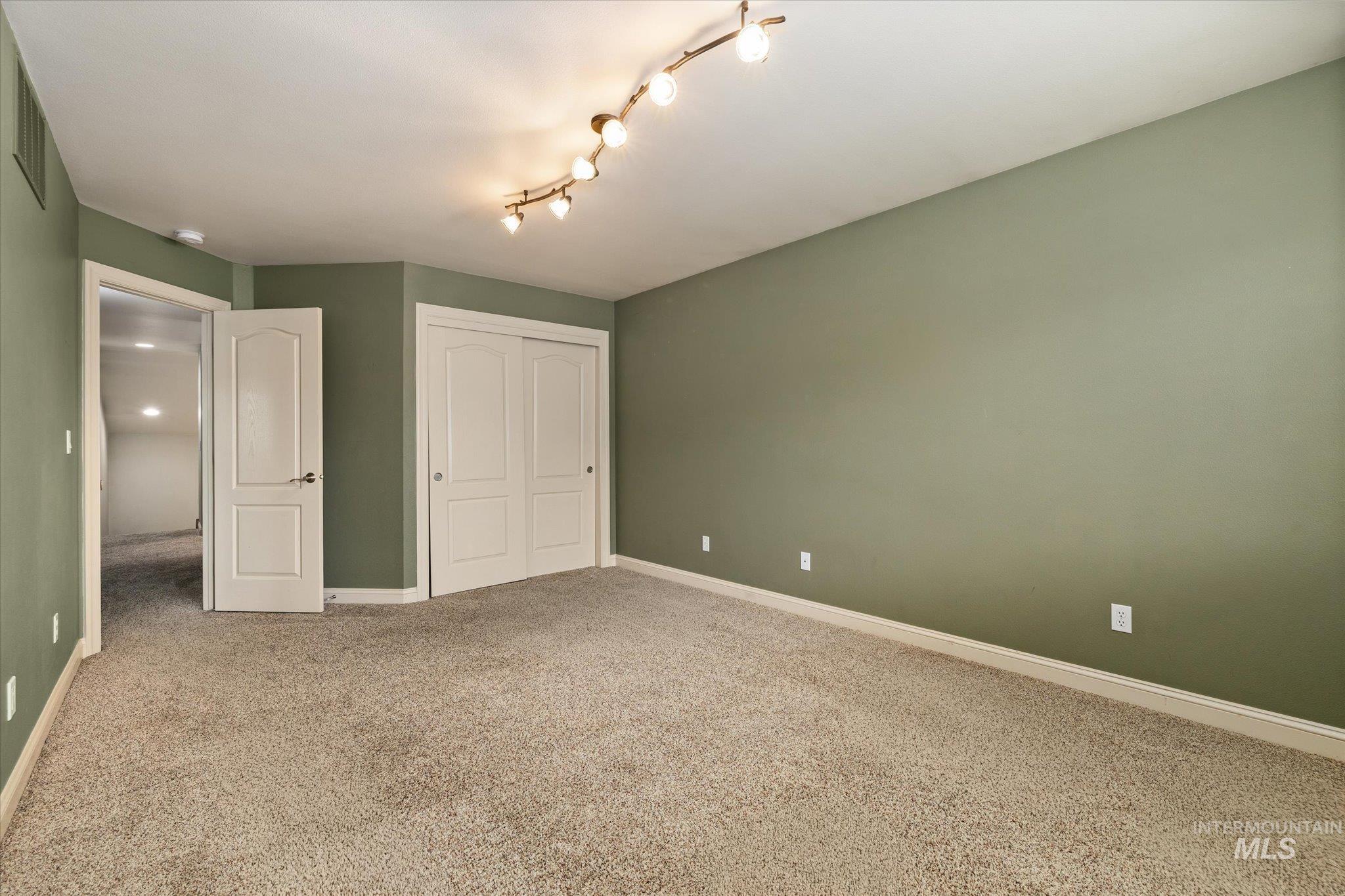 2757 S Goshen Way, Boise, Idaho 83709-8506, 4 Bedrooms, 2.5 Bathrooms, Residential For Sale, Price $995,000,MLS 98971511