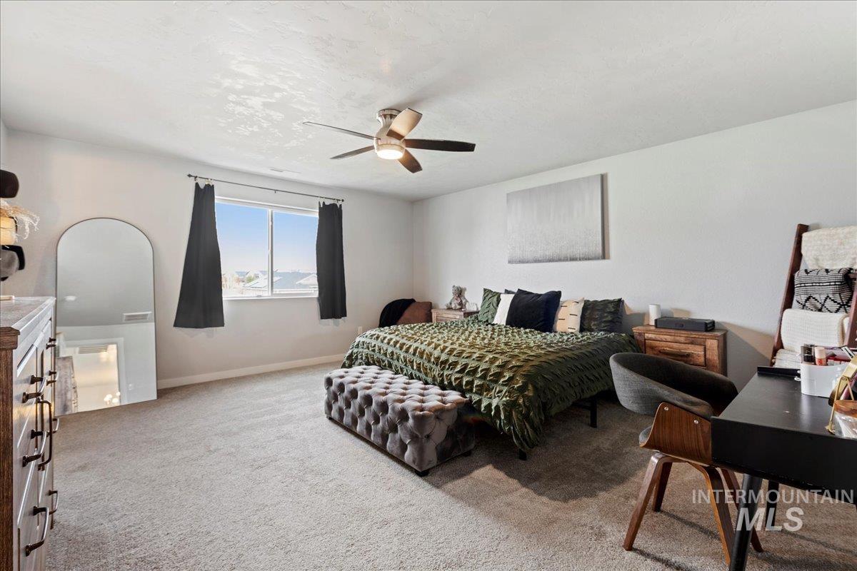 4508 W Everest, Meridian, Idaho 83646, 4 Bedrooms, 2.5 Bathrooms, Residential For Sale, Price $499,900,MLS 98971512