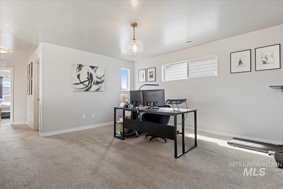 4508 W Everest, Meridian, Idaho 83646, 4 Bedrooms, 2.5 Bathrooms, Residential For Sale, Price $499,900,MLS 98971512