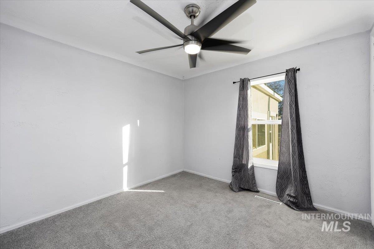 810 S 9th, Rupert, Idaho 83350, 4 Bedrooms, 2 Bathrooms, Residential For Sale, Price $299,000,MLS 98971513