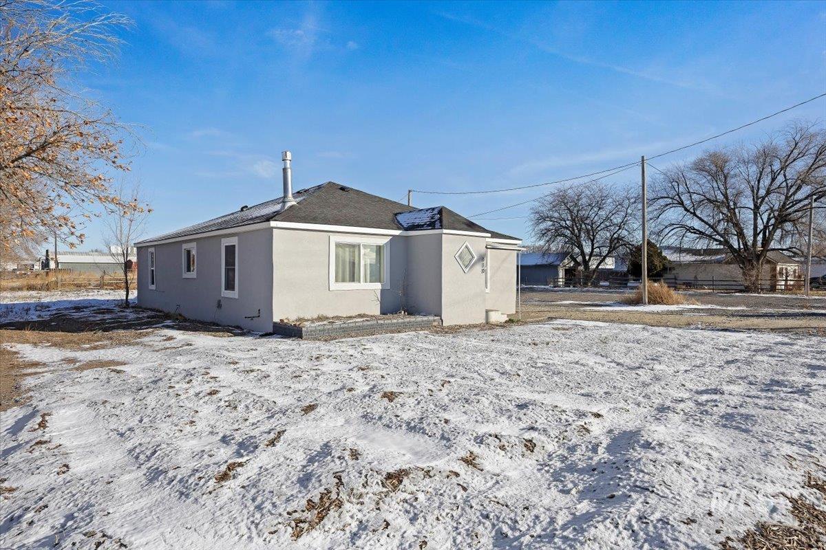 810 S 9th, Rupert, Idaho 83350, 4 Bedrooms, 2 Bathrooms, Residential For Sale, Price $299,000,MLS 98971513
