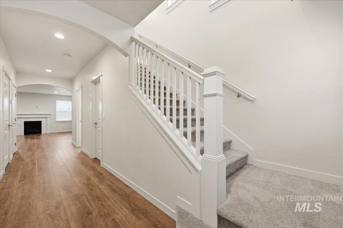 1297 W Santiago St, Meridian, Idaho 83646, 4 Bedrooms, 2.5 Bathrooms, Residential For Sale, Price $499,900,MLS 98971514