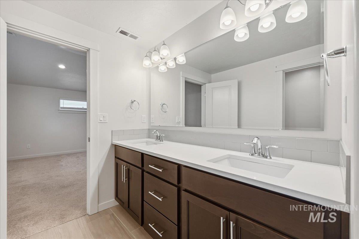 1297 W Santiago St, Meridian, Idaho 83646, 4 Bedrooms, 2.5 Bathrooms, Residential For Sale, Price $499,900,MLS 98971514