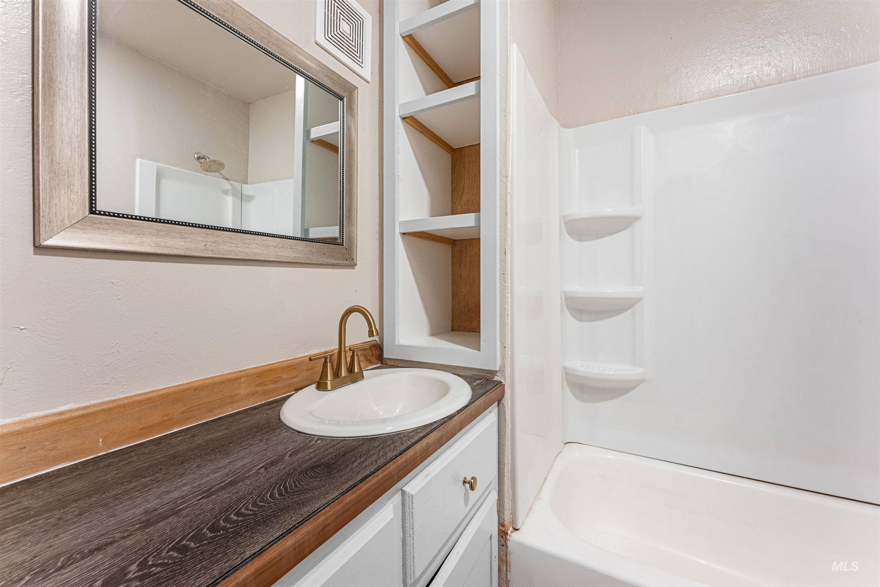 424 3rd St S, Nampa, Idaho 83651, Business/Commercial For Sale, Price $100,000,MLS 98971518