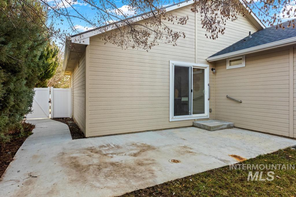 11412 W Olympus Ct, Boise, Idaho 83713, 3 Bedrooms, 2 Bathrooms, Residential For Sale, Price $399,900,MLS 98971521