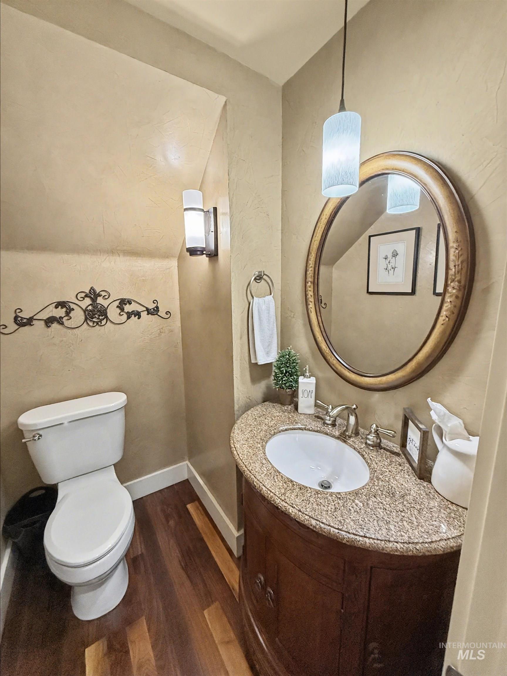 2425 S Chipper Way, Eagle, Idaho 83616, 4 Bedrooms, 3.5 Bathrooms, Residential For Sale, Price $1,379,999,MLS 98971523