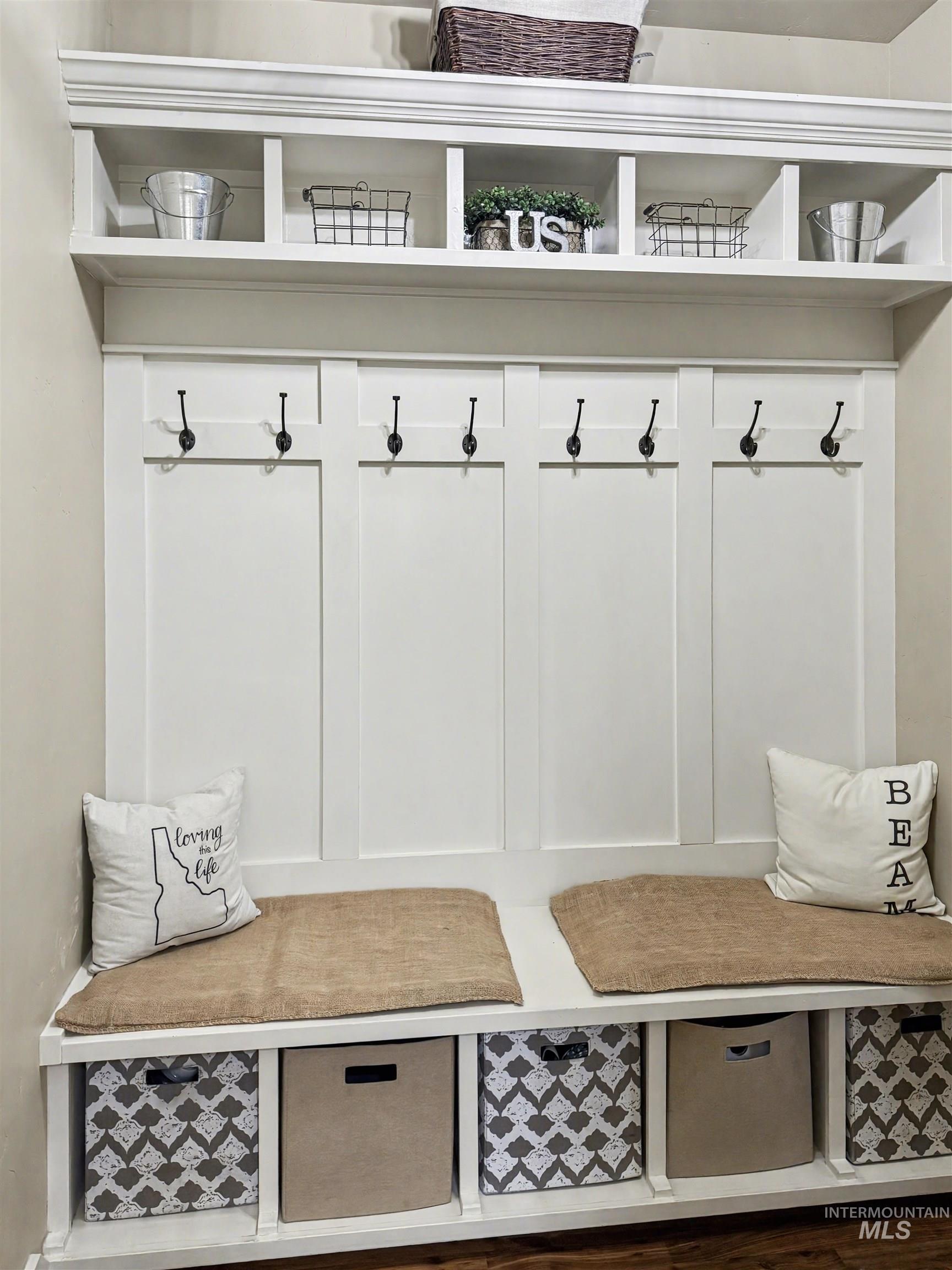 2425 S Chipper Way, Eagle, Idaho 83616, 4 Bedrooms, 3.5 Bathrooms, Residential For Sale, Price $1,379,999,MLS 98971523