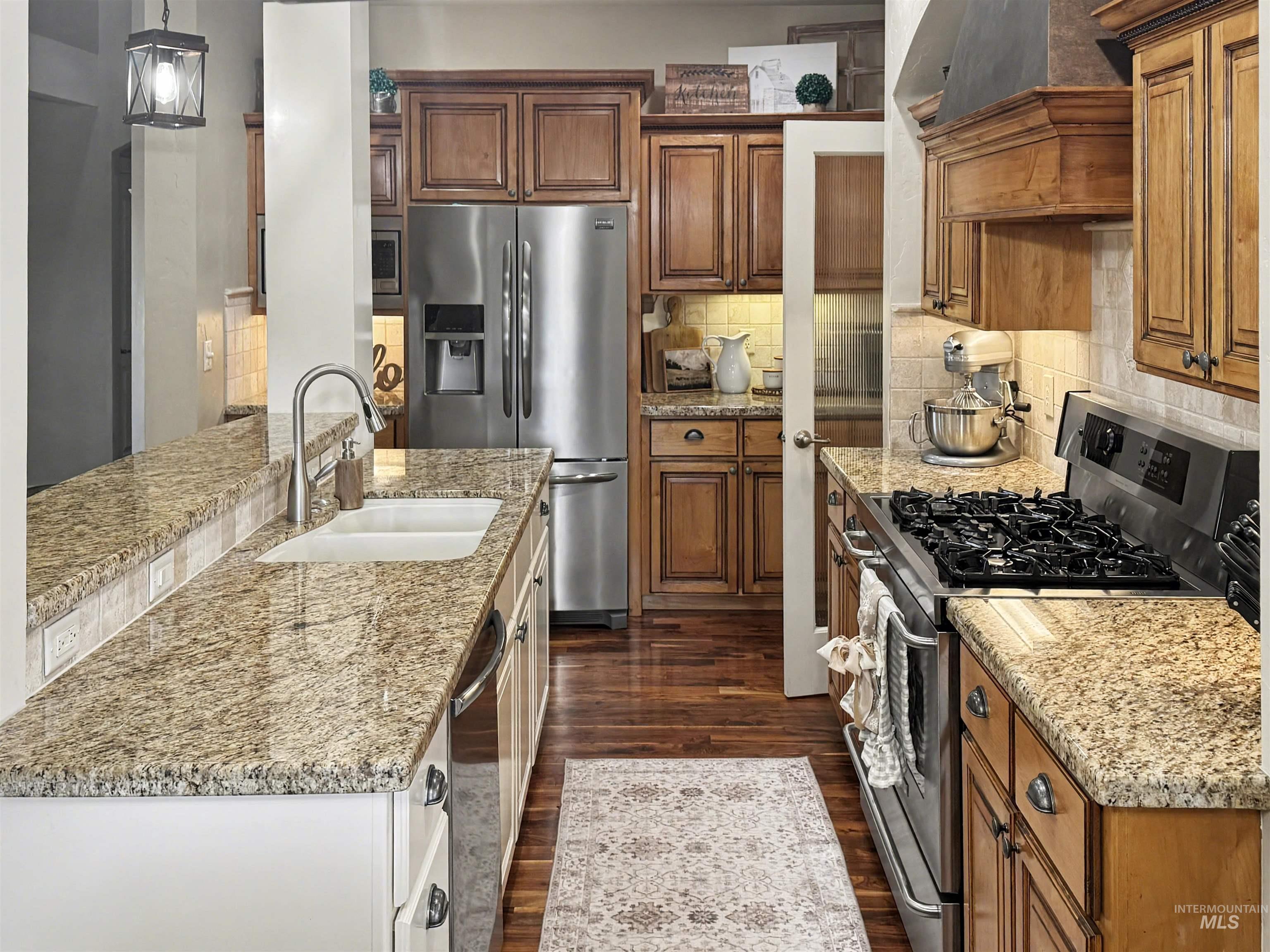 2425 S Chipper Way, Eagle, Idaho 83616, 4 Bedrooms, 3.5 Bathrooms, Residential For Sale, Price $1,379,999,MLS 98971523