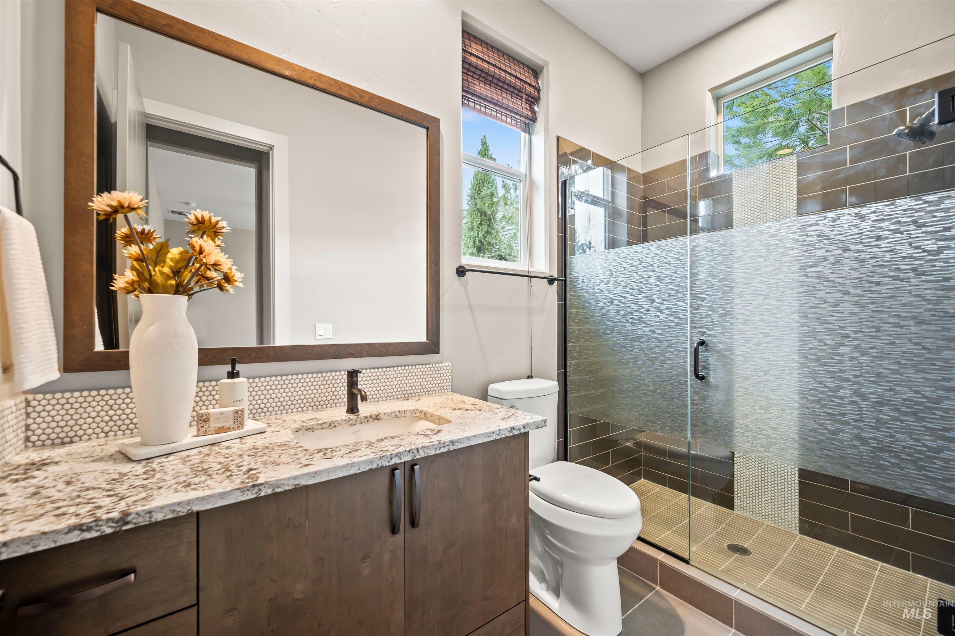 3022 S Creek Pointe Lane, Eagle, Idaho 83616, 5 Bedrooms, 4.5 Bathrooms, Residential For Sale, Price $1,400,000,MLS 98971524