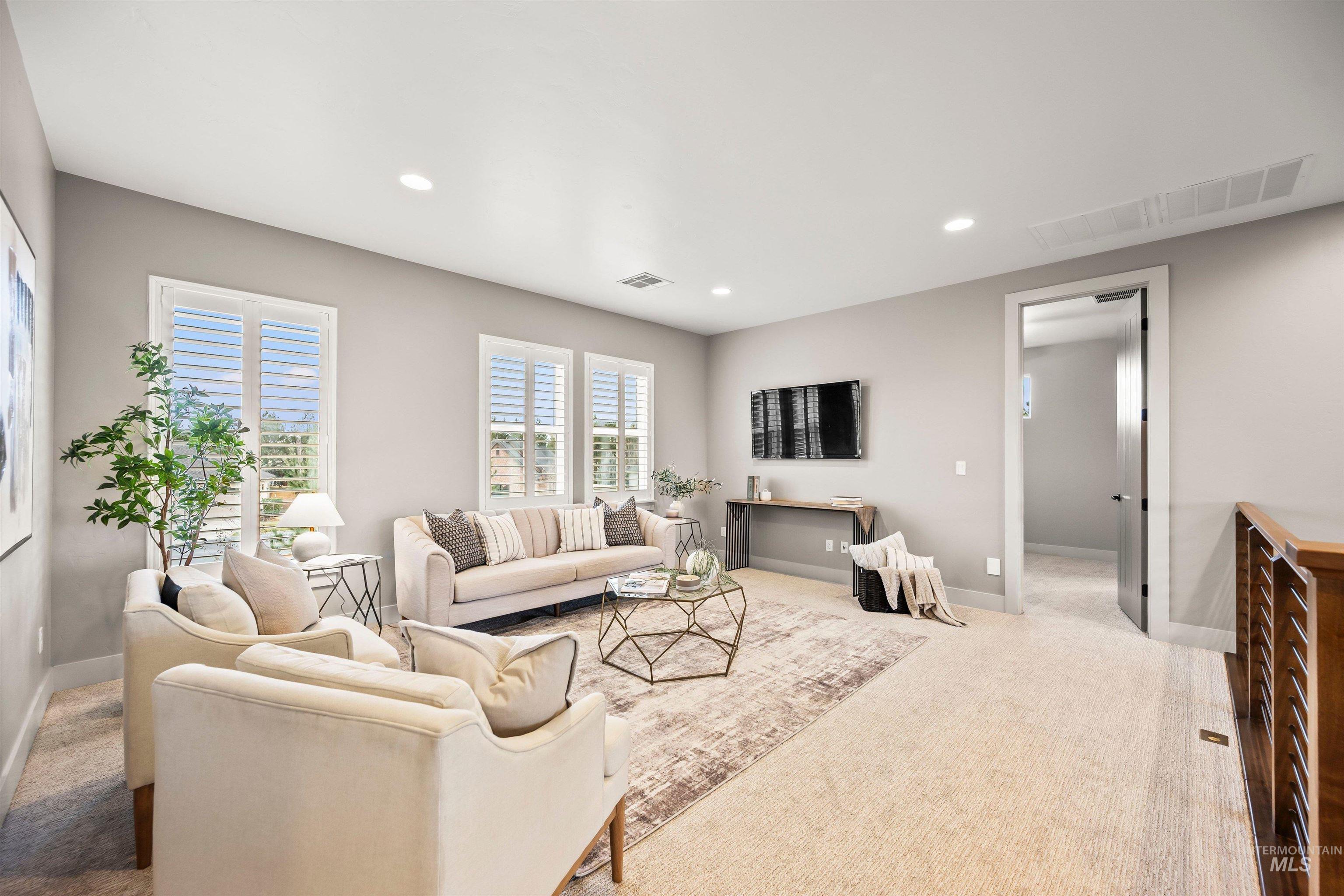 3022 S Creek Pointe Lane, Eagle, Idaho 83616, 5 Bedrooms, 4.5 Bathrooms, Residential For Sale, Price $1,400,000,MLS 98971524