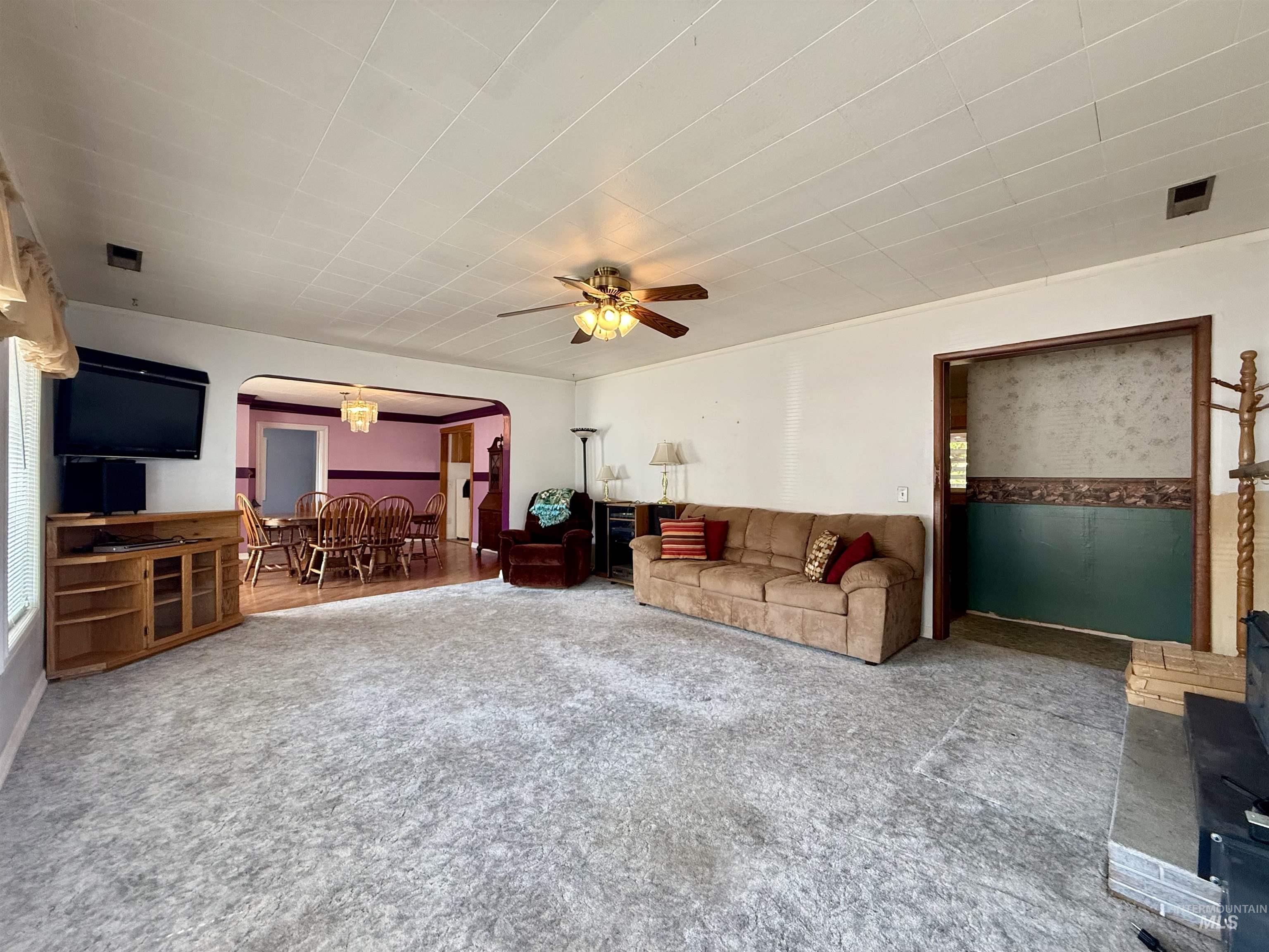 2395 Villard St, Pomeroy, Washington 99347, 3 Bedrooms, 1 Bathroom, Residential For Sale, Price $210,000,MLS 98971526