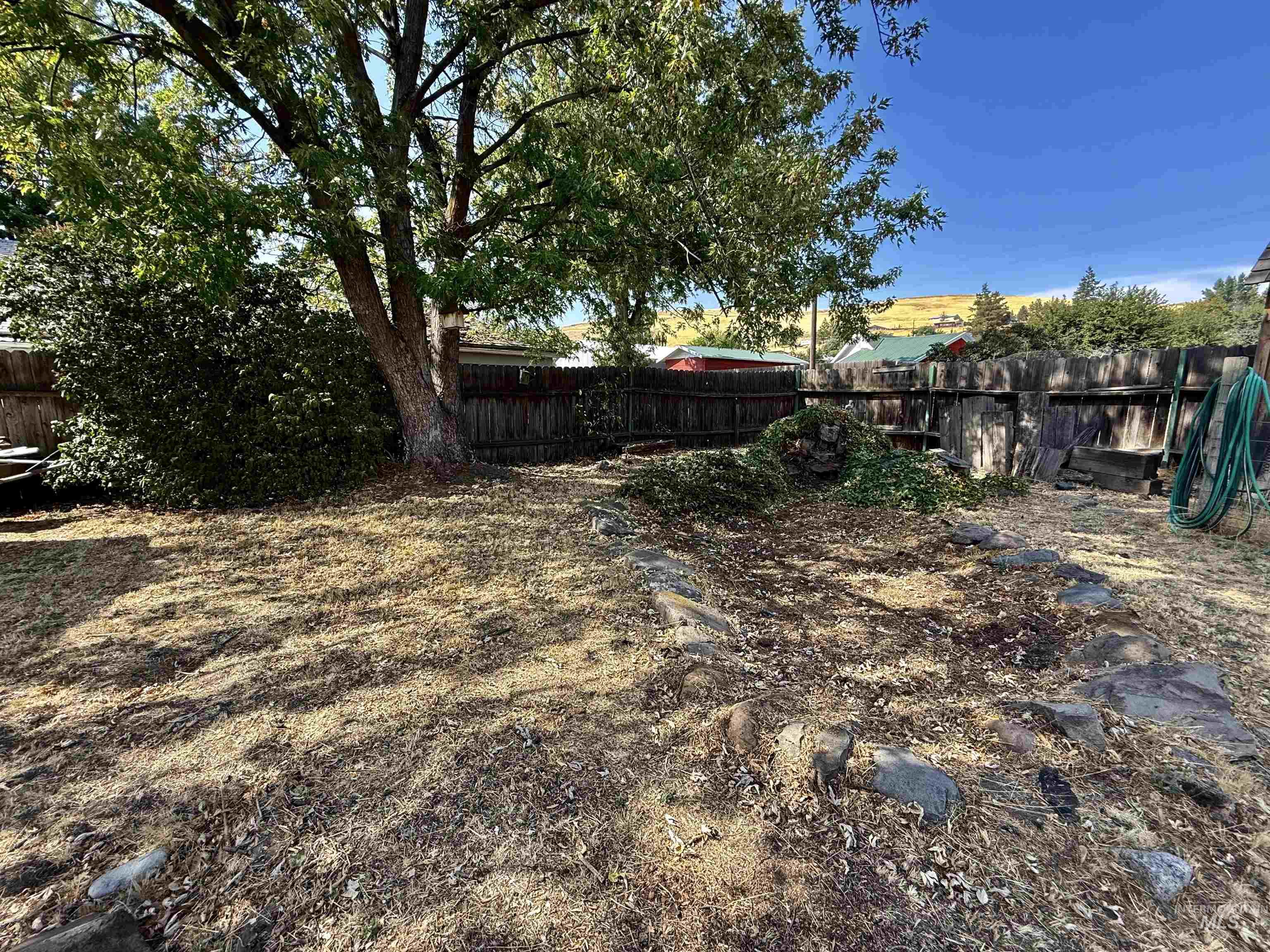 2395 Villard St, Pomeroy, Washington 99347, 3 Bedrooms, 1 Bathroom, Residential For Sale, Price $210,000,MLS 98971526