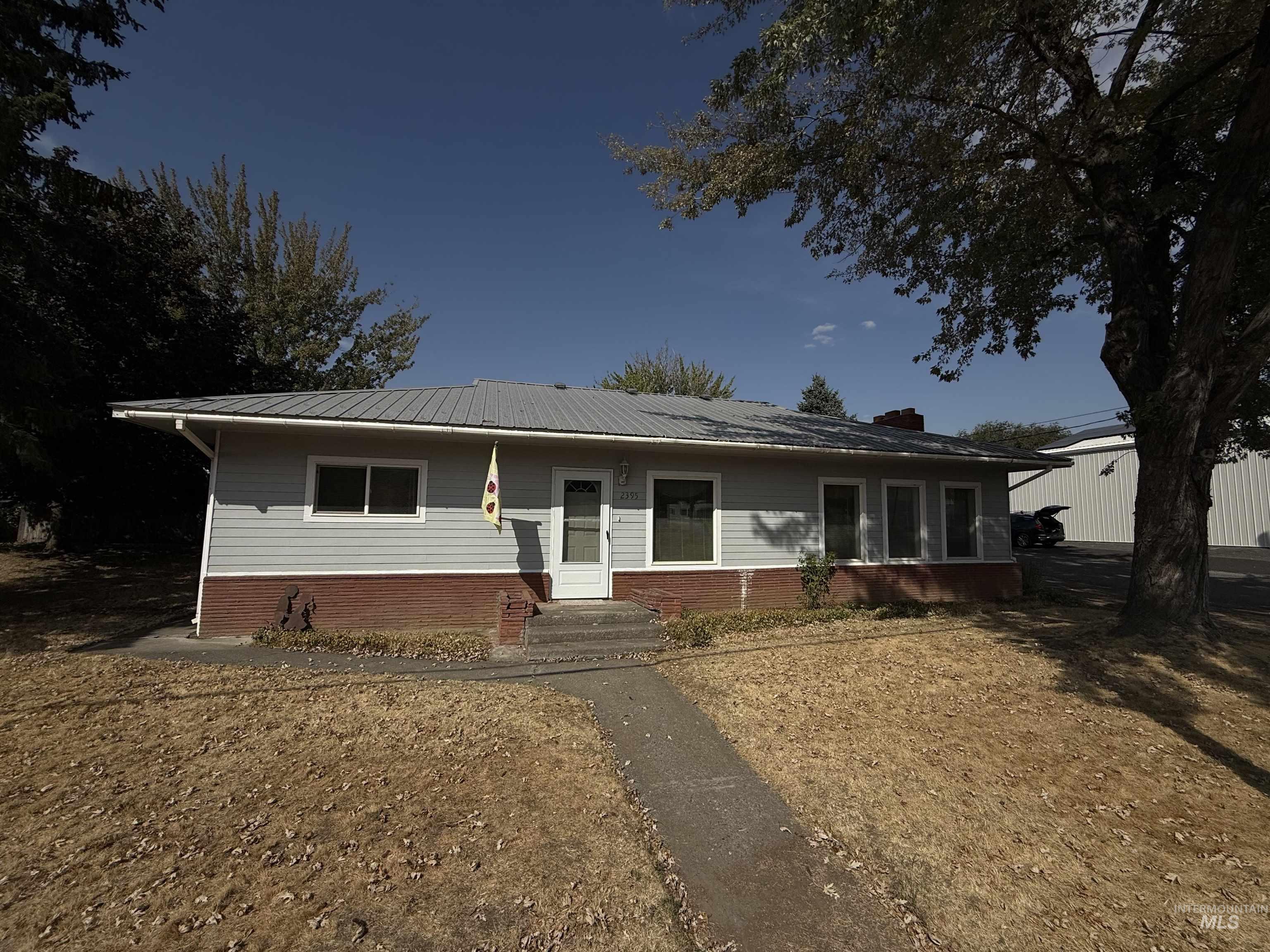 2395 Villard St, Pomeroy, Washington 99347, 3 Bedrooms, 1 Bathroom, Residential For Sale, Price $210,000,MLS 98971526