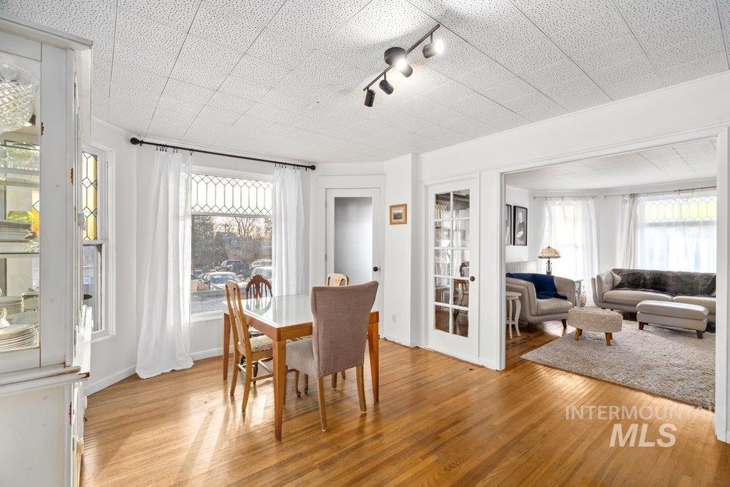 424 S VanBuren, Moscow, Idaho 83843, 3 Bedrooms, 2 Bathrooms, Residential For Sale, Price $659,000,MLS 98971527