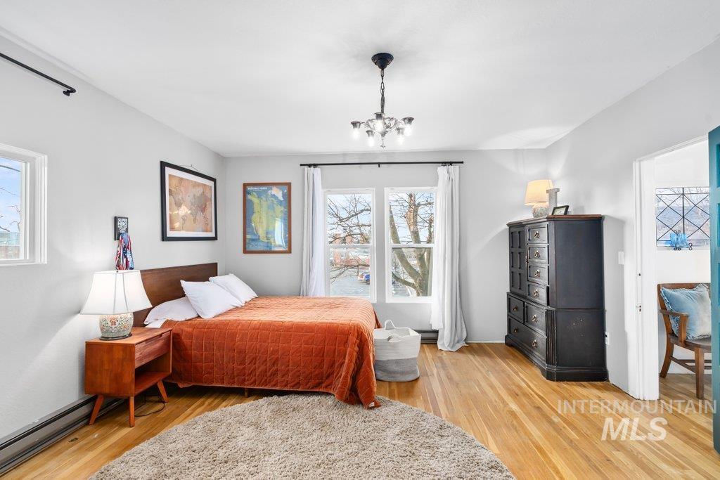 424 S VanBuren, Moscow, Idaho 83843, 3 Bedrooms, 2 Bathrooms, Residential For Sale, Price $659,000,MLS 98971527