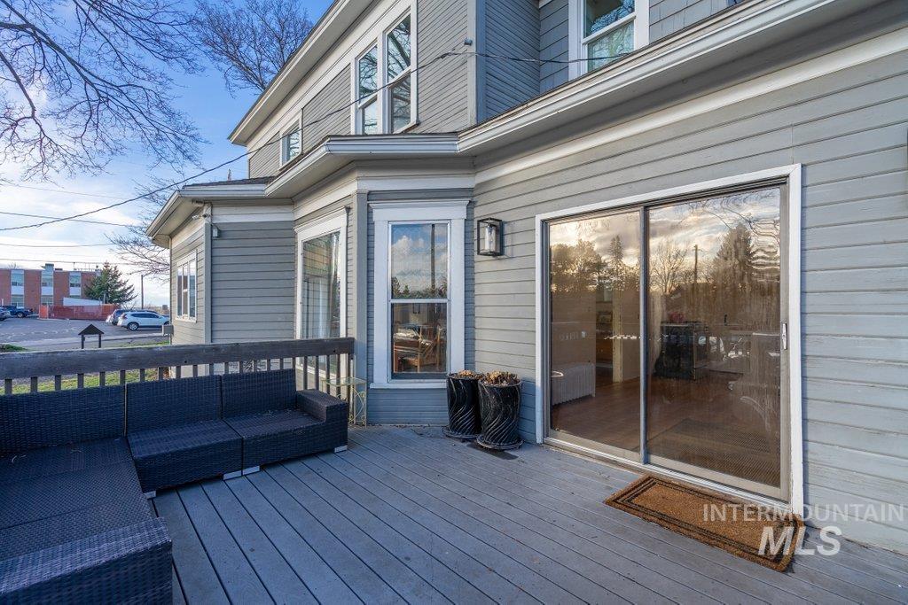 424 S VanBuren, Moscow, Idaho 83843, 3 Bedrooms, 2 Bathrooms, Residential For Sale, Price $659,000,MLS 98971527