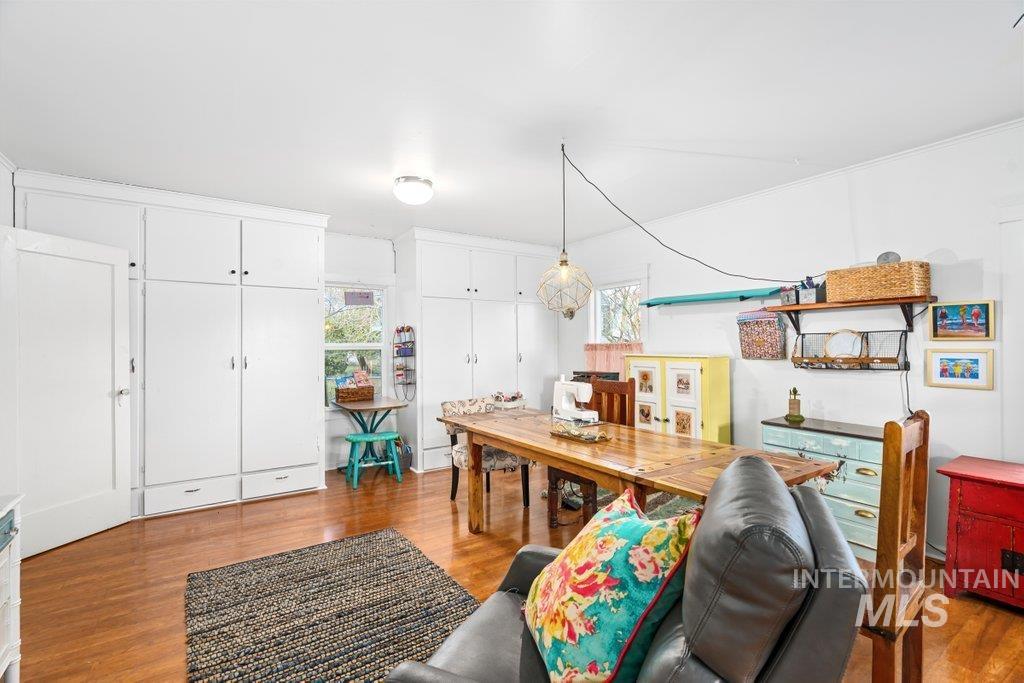 424 S VanBuren, Moscow, Idaho 83843, 3 Bedrooms, 2 Bathrooms, Residential For Sale, Price $659,000,MLS 98971527