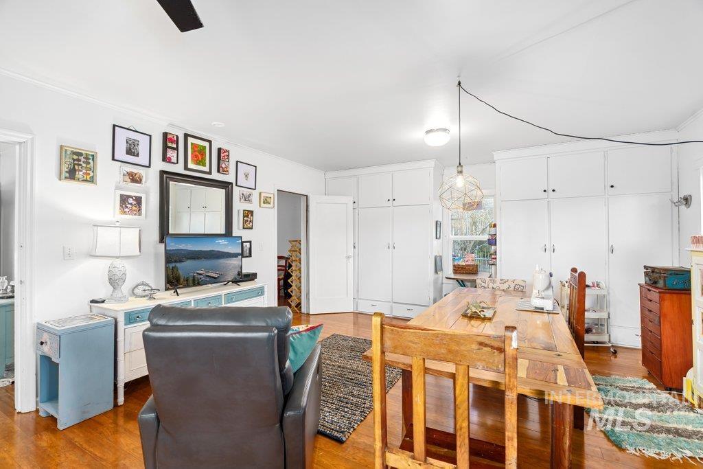 424 S VanBuren, Moscow, Idaho 83843, 3 Bedrooms, 2 Bathrooms, Residential For Sale, Price $659,000,MLS 98971527