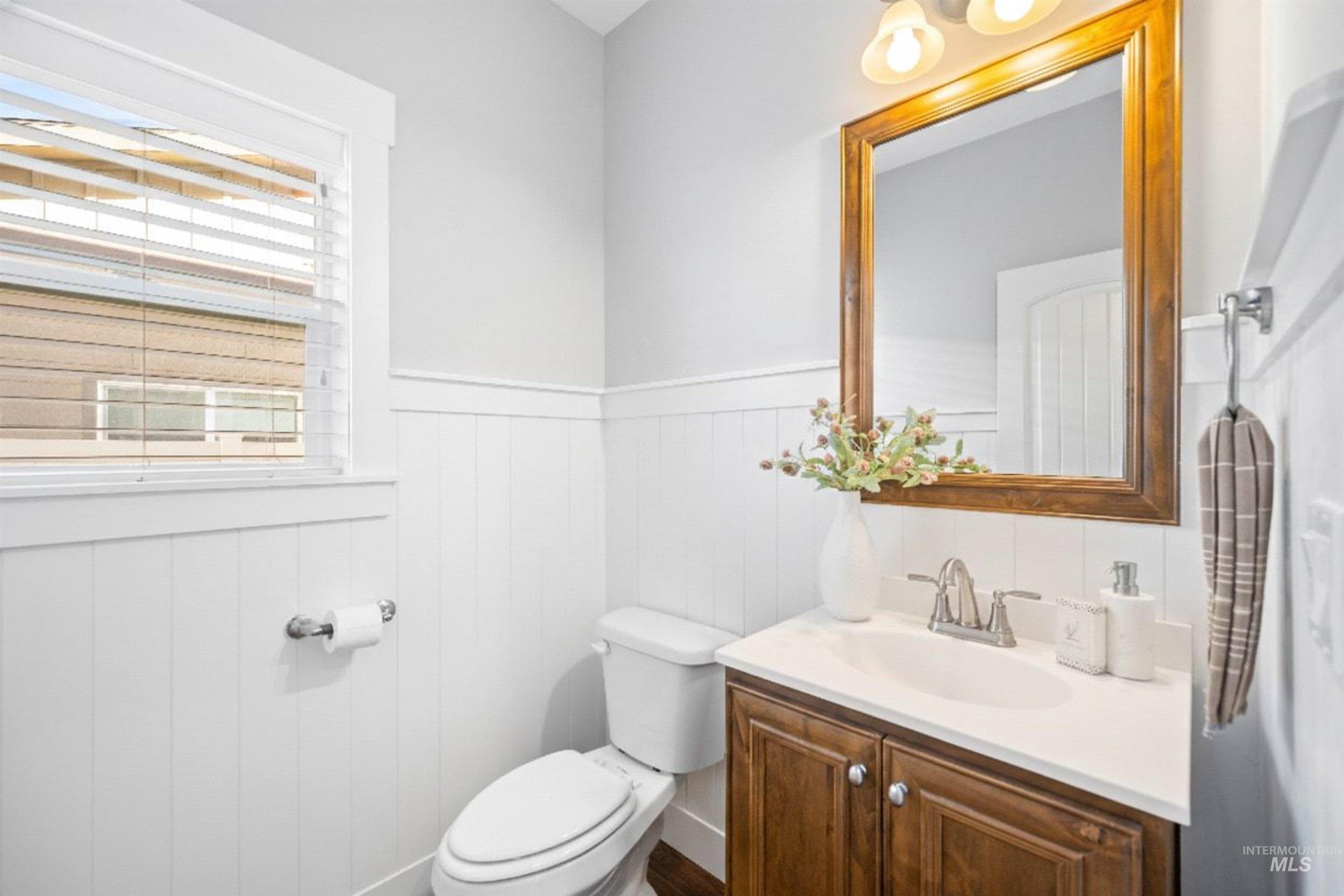 5270 N Mallorca Way, Meridian, Idaho 83646, 4 Bedrooms, 2.5 Bathrooms, Residential For Sale, Price $799,000,MLS 98971528