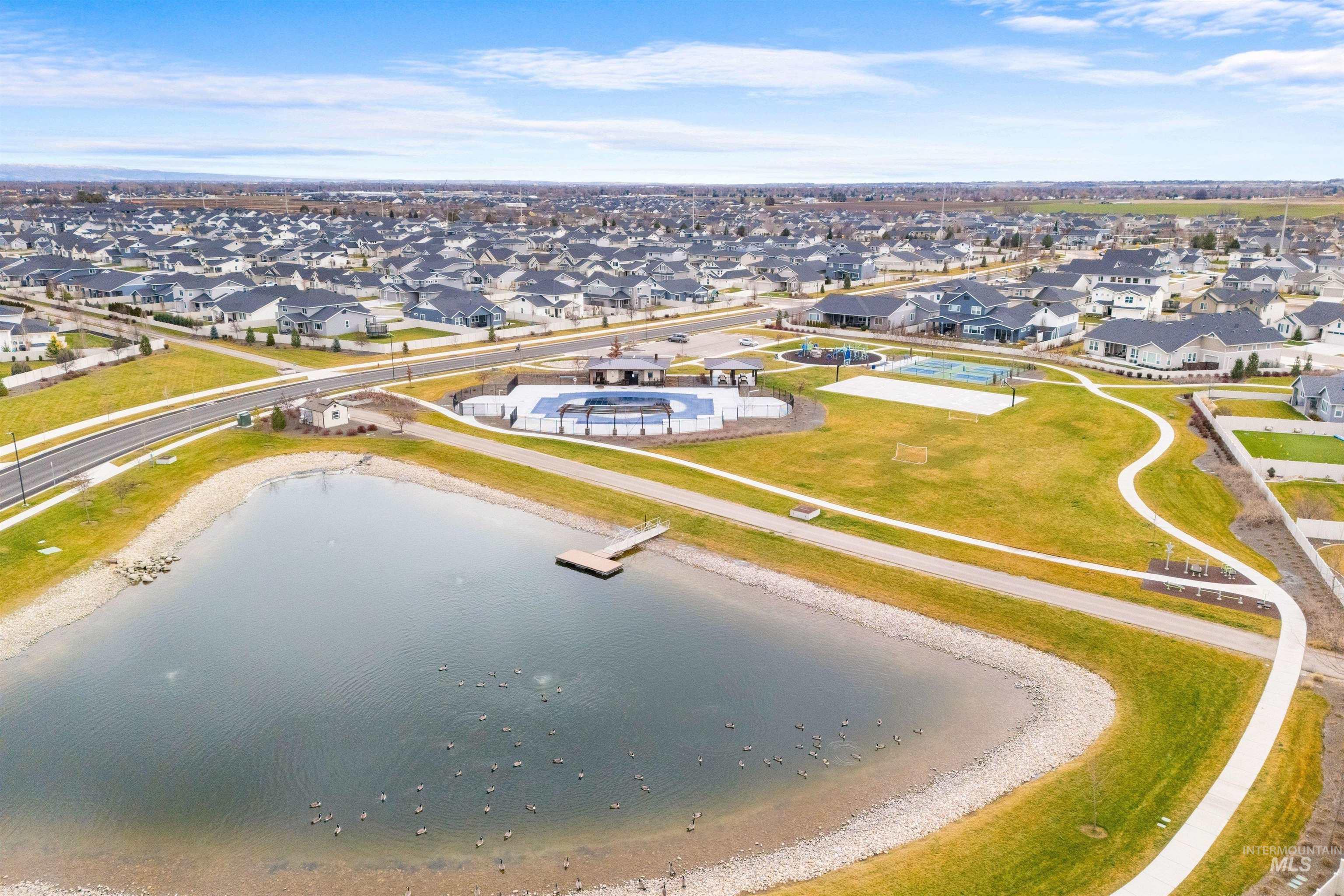 5270 N Mallorca Way, Meridian, Idaho 83646, 4 Bedrooms, 2.5 Bathrooms, Residential For Sale, Price $799,000,MLS 98971528