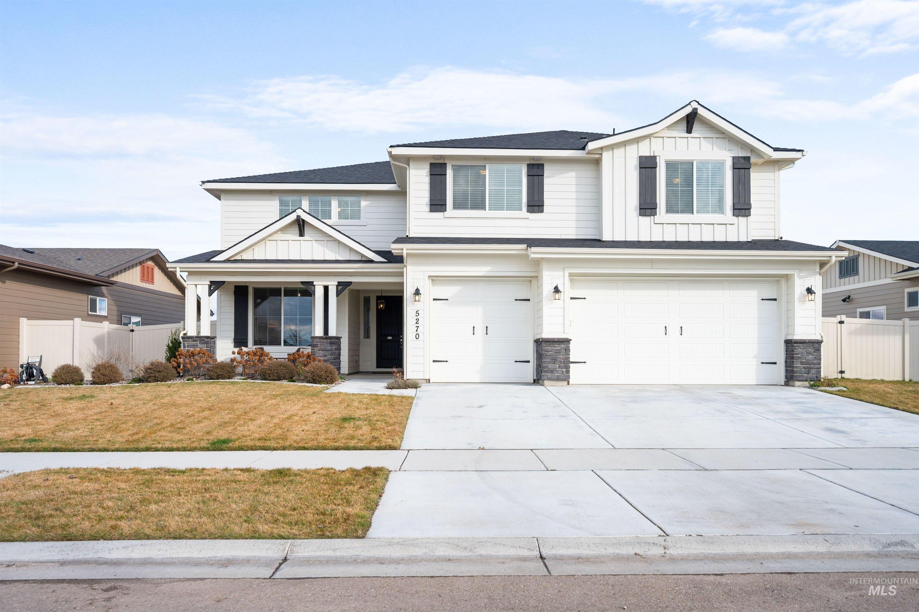 5270 N Mallorca Way, Meridian, Idaho 83646, 4 Bedrooms, 2.5 Bathrooms, Residential For Sale, Price $785,000,MLS 98971528
