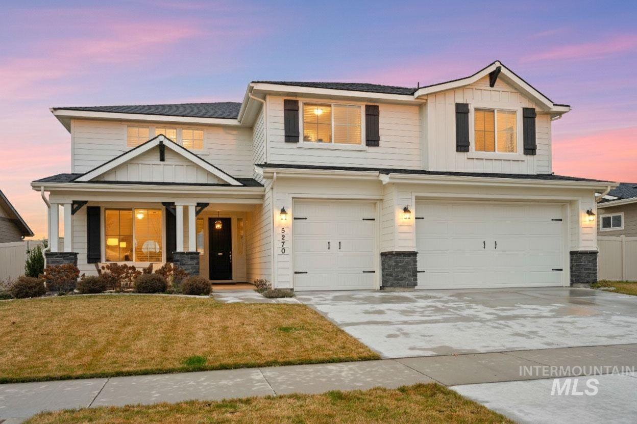 5270 N Mallorca Way, Meridian, Idaho 83646, 4 Bedrooms, 2.5 Bathrooms, Residential For Sale, Price $835,000,MLS 98971528
