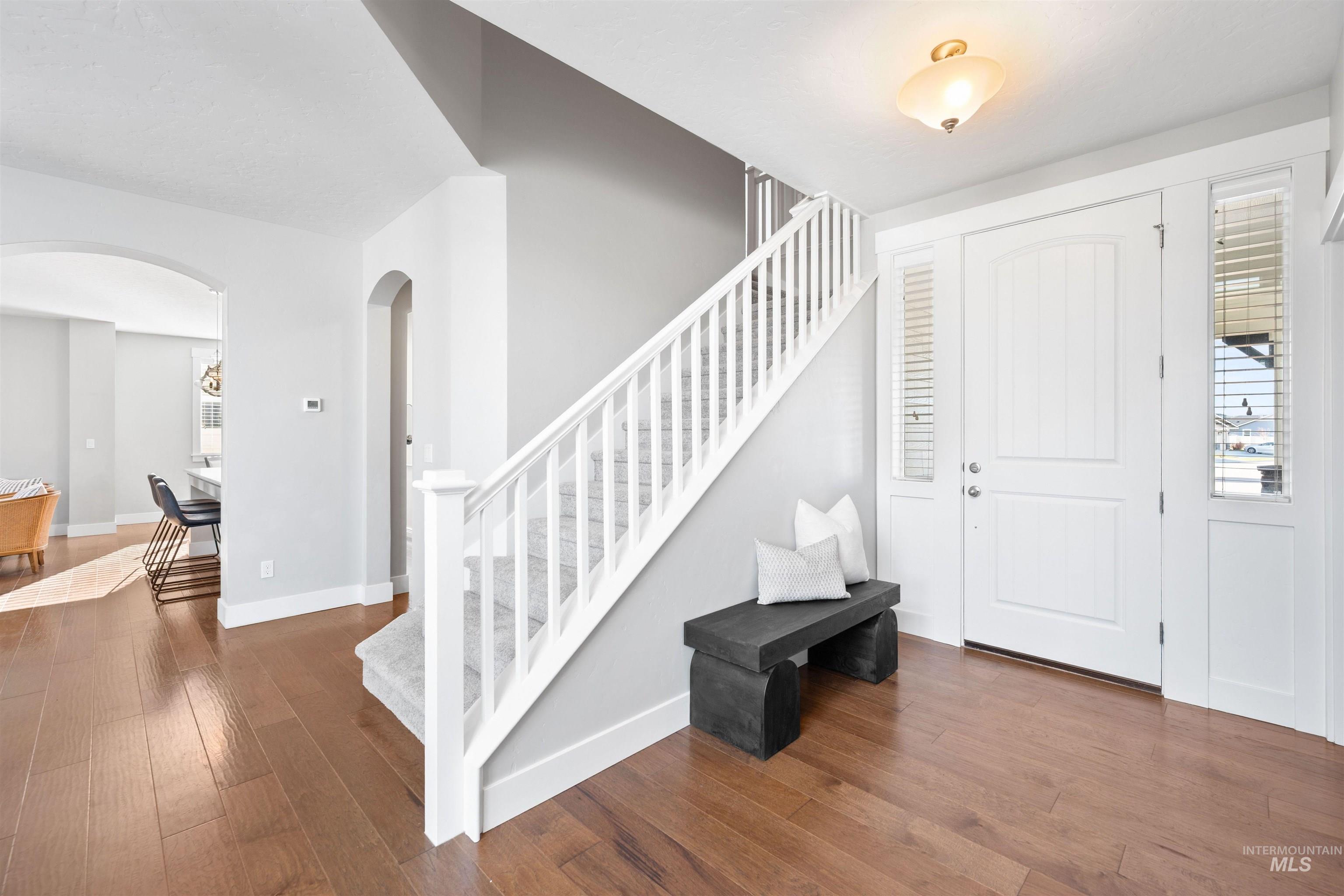 5270 N Mallorca Way, Meridian, Idaho 83646, 4 Bedrooms, 2.5 Bathrooms, Residential For Sale, Price $835,000,MLS 98971528