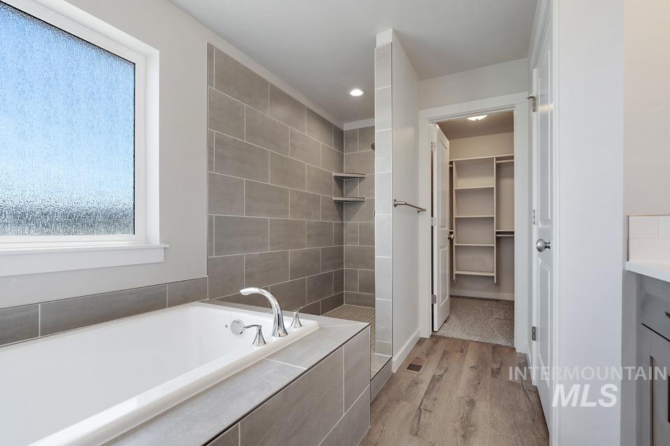 1668 Kayak Rd, Emmett, Idaho 83617, 4 Bedrooms, 3 Bathrooms, Residential For Sale, Price $499,999,MLS 98971529