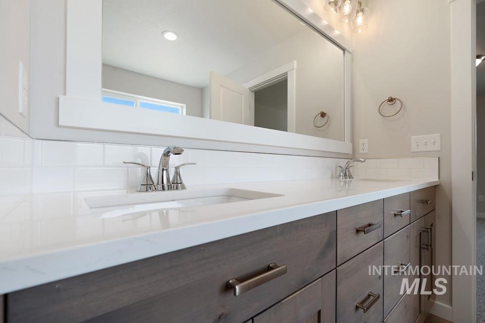 1668 Kayak Rd, Emmett, Idaho 83617, 4 Bedrooms, 3 Bathrooms, Residential For Sale, Price $499,999,MLS 98971529