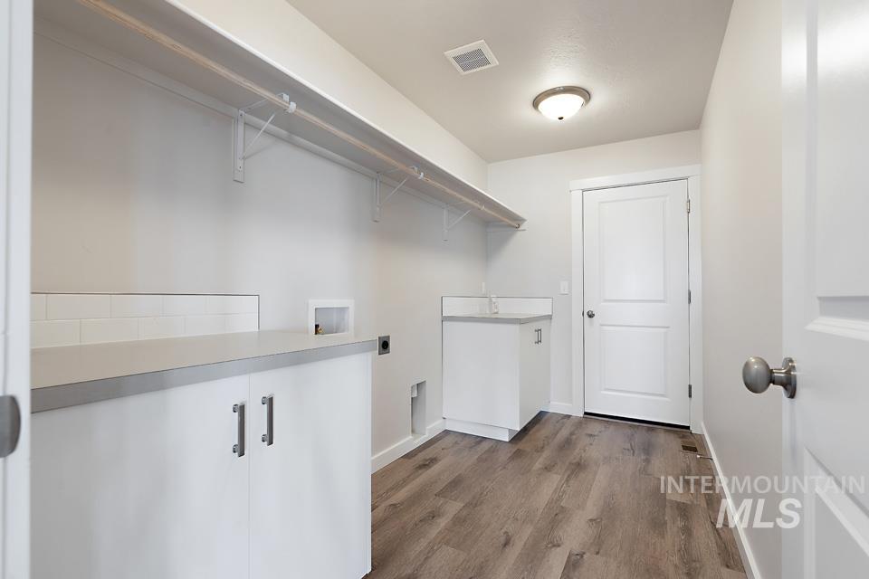 1668 Kayak Rd, Emmett, Idaho 83617, 4 Bedrooms, 3 Bathrooms, Residential For Sale, Price $499,999,MLS 98971529