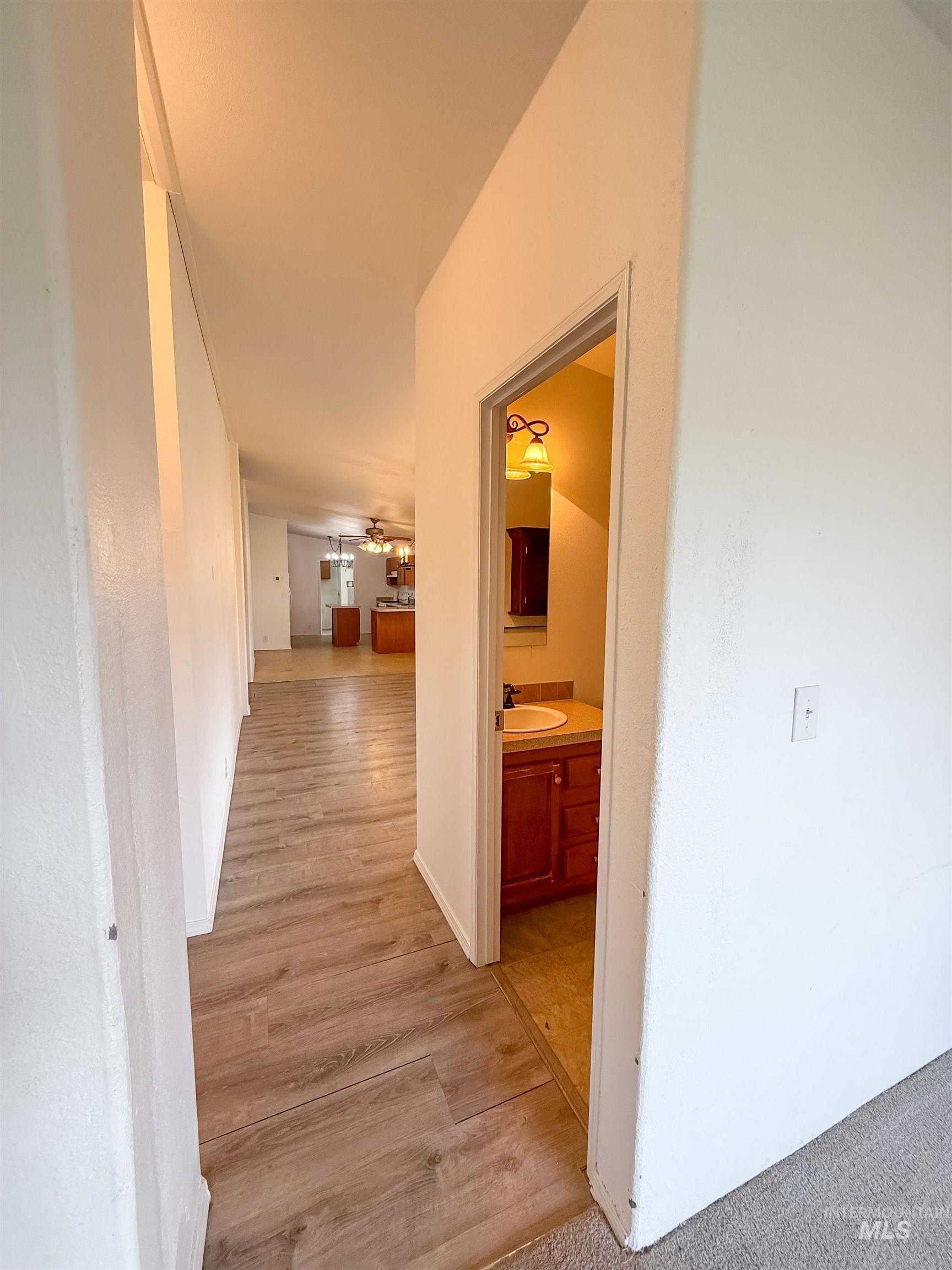 11205 Dally Lane, Middleton, Idaho 83644, 3 Bedrooms, 2 Bathrooms, Residential For Sale, Price $550,000,MLS 98971532