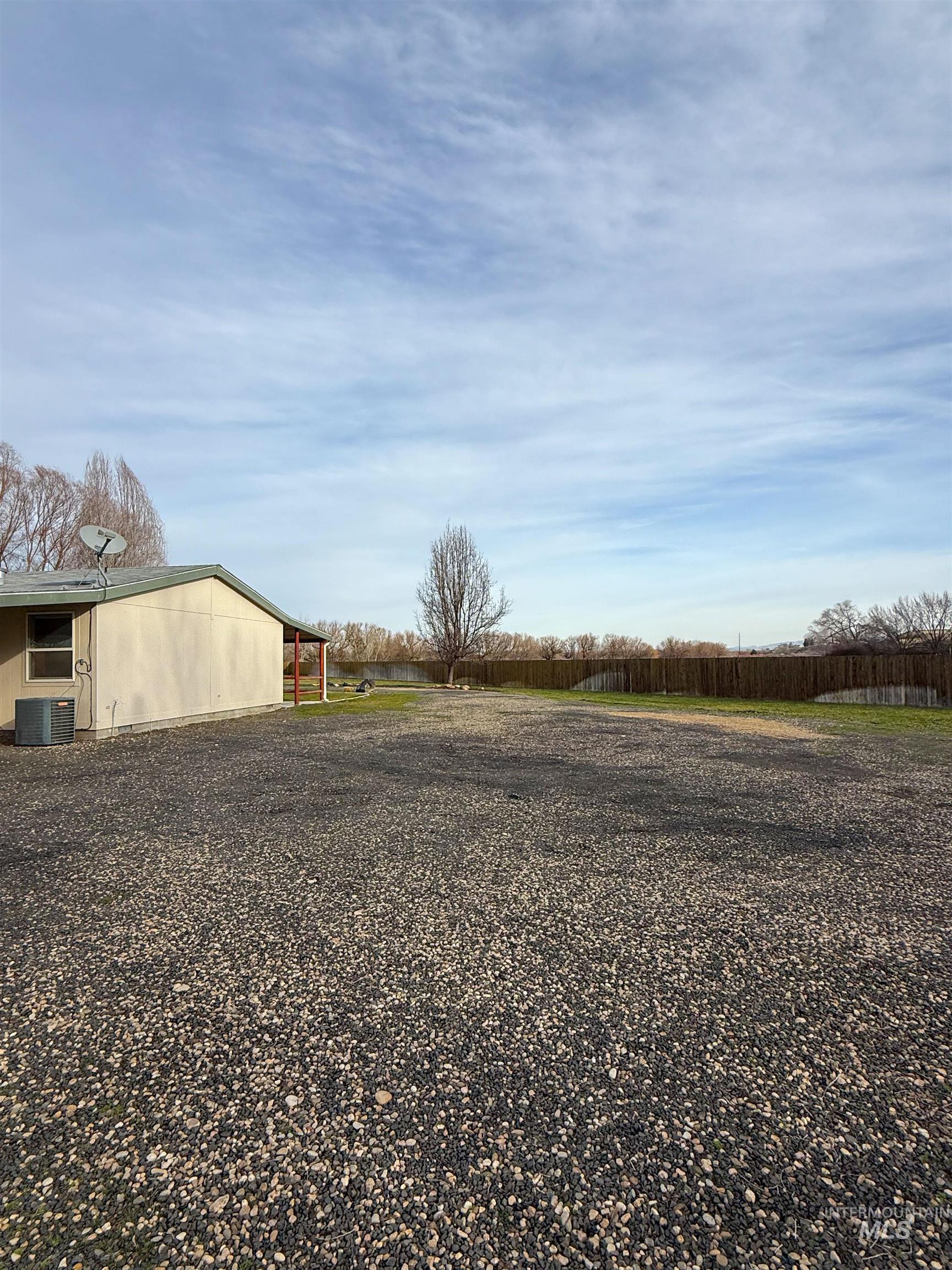 11205 Dally Lane, Middleton, Idaho 83644, 3 Bedrooms, 2 Bathrooms, Residential For Sale, Price $550,000,MLS 98971532