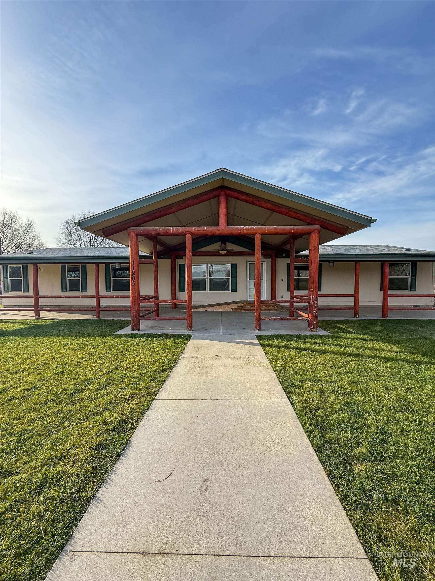 11205 Dally Lane, Middleton, Idaho 83644, 3 Bedrooms, 2 Bathrooms, Residential For Sale, Price $550,000,MLS 98971532