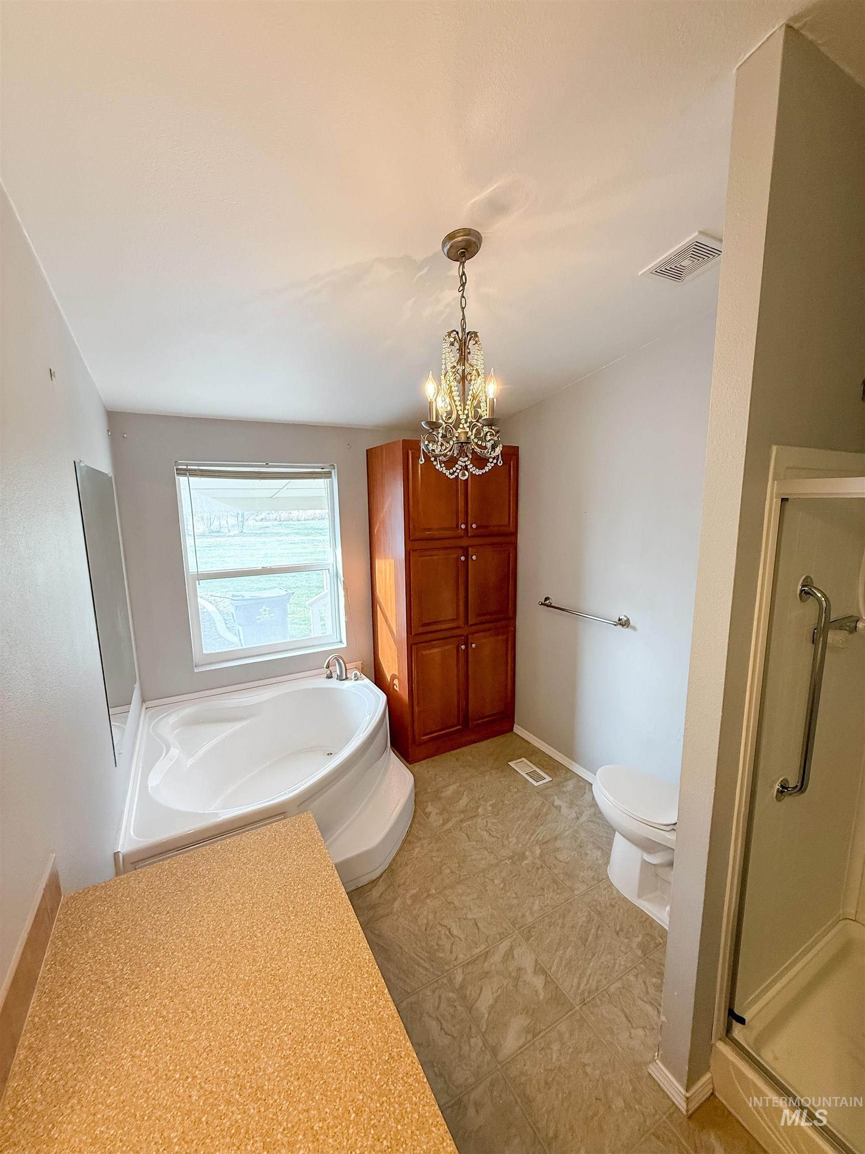 11205 Dally Lane, Middleton, Idaho 83644, 3 Bedrooms, 2 Bathrooms, Residential For Sale, Price $550,000,MLS 98971532