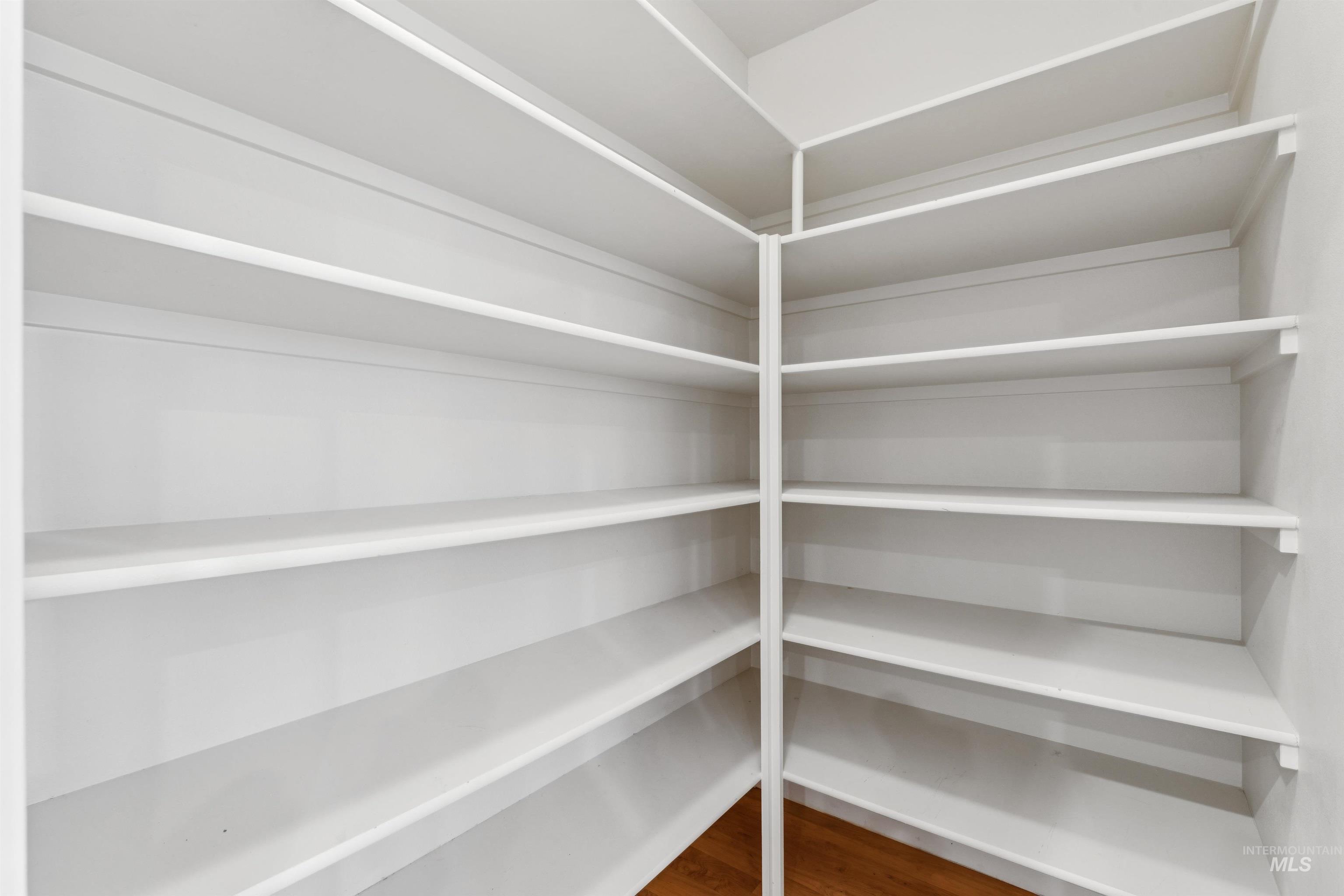 6089 N Royal Park, Boise, Idaho 83713-0101, 6 Bedrooms, 4 Bathrooms, Residential For Sale, Price $675,000,MLS 98971535