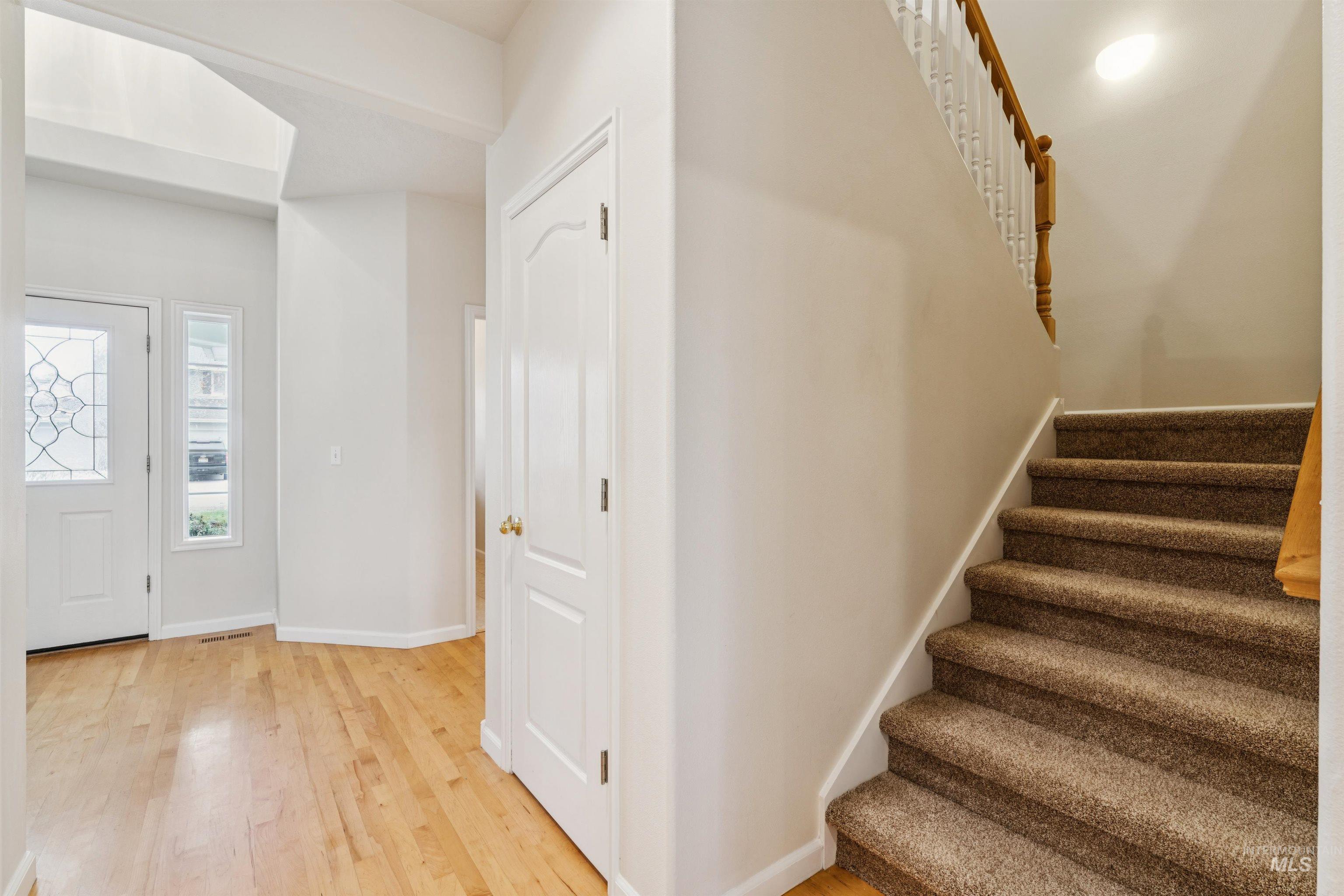 6089 N Royal Park, Boise, Idaho 83713-0101, 6 Bedrooms, 4 Bathrooms, Residential For Sale, Price $679,900,MLS 98971535