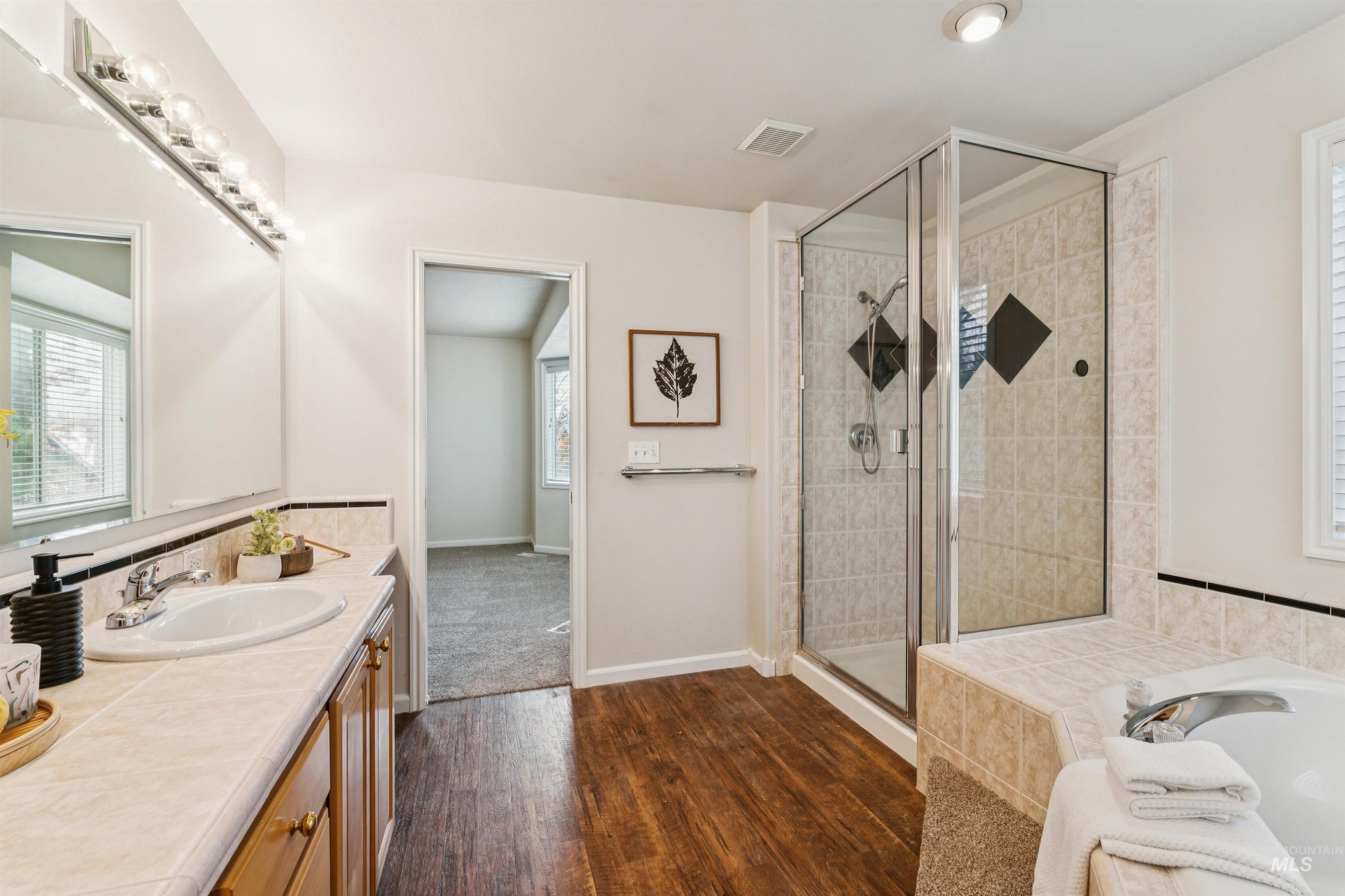 6089 N Royal Park, Boise, Idaho 83713-0101, 6 Bedrooms, 4 Bathrooms, Residential For Sale, Price $679,900,MLS 98971535