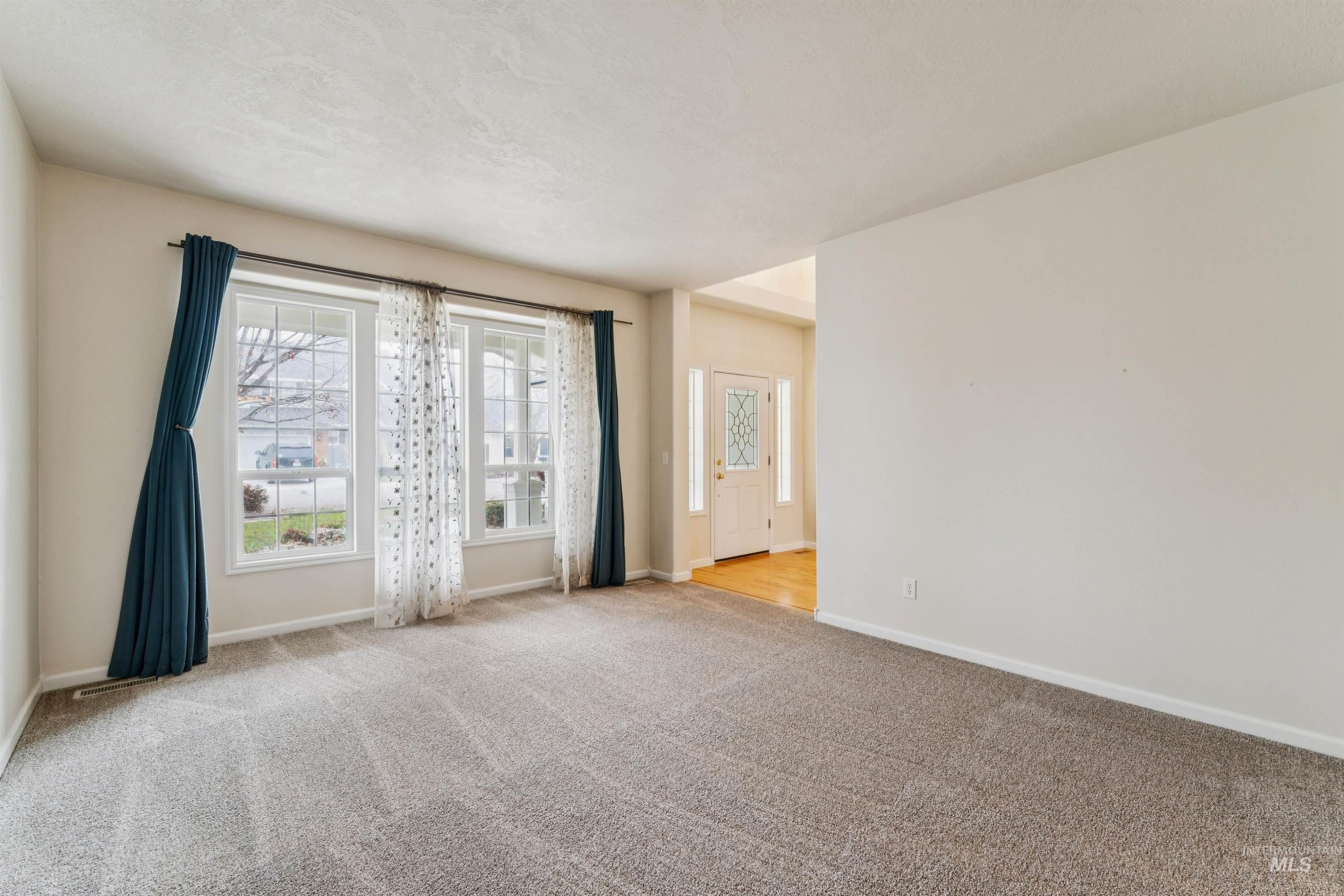 6089 N Royal Park, Boise, Idaho 83713-0101, 6 Bedrooms, 4 Bathrooms, Residential For Sale, Price $679,900,MLS 98971535