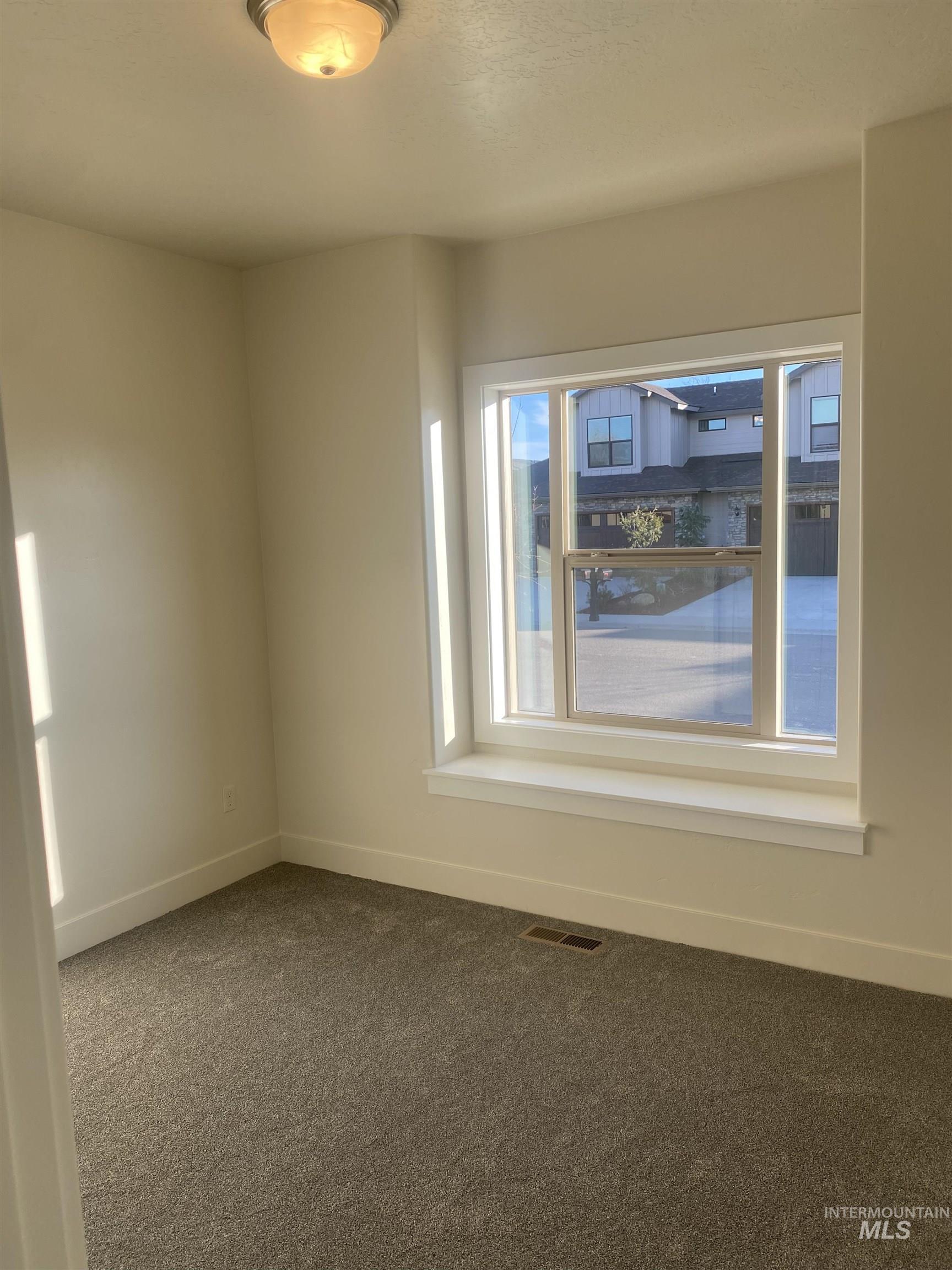 2492 E Hidden Creek Street, Nampa, Idaho 83687, 3 Bedrooms, 2 Bathrooms, Residential For Sale, Price $374,900,MLS 98971538