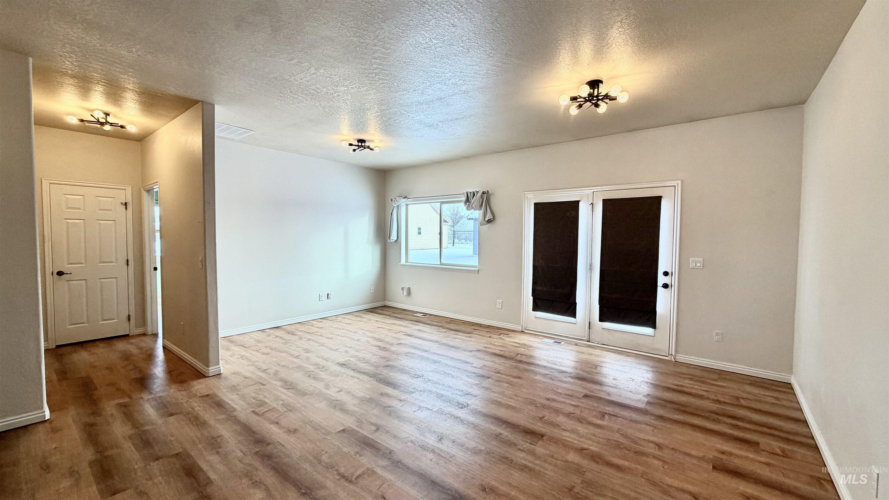 16 Buckskin Dr, Donnelly, Idaho 83615, 3 Bedrooms, 2 Bathrooms, Residential For Sale, Price $395,900,MLS 98971539