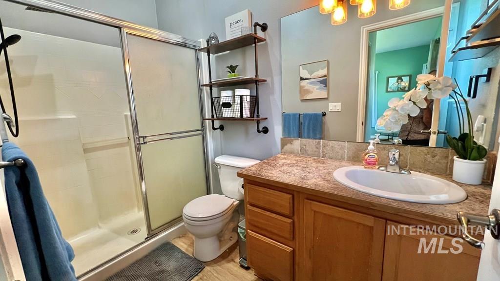 16 Buckskin Dr, Donnelly, Idaho 83615, 3 Bedrooms, 2 Bathrooms, Residential For Sale, Price $395,900,MLS 98971539