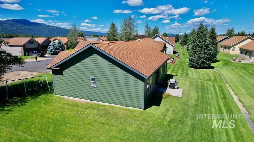 16 Buckskin Dr, Donnelly, Idaho 83615, 3 Bedrooms, 2 Bathrooms, Residential For Sale, Price $395,900,MLS 98971539