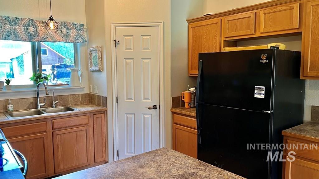 16 Buckskin Dr, Donnelly, Idaho 83615, 3 Bedrooms, 2 Bathrooms, Residential For Sale, Price $395,900,MLS 98971539