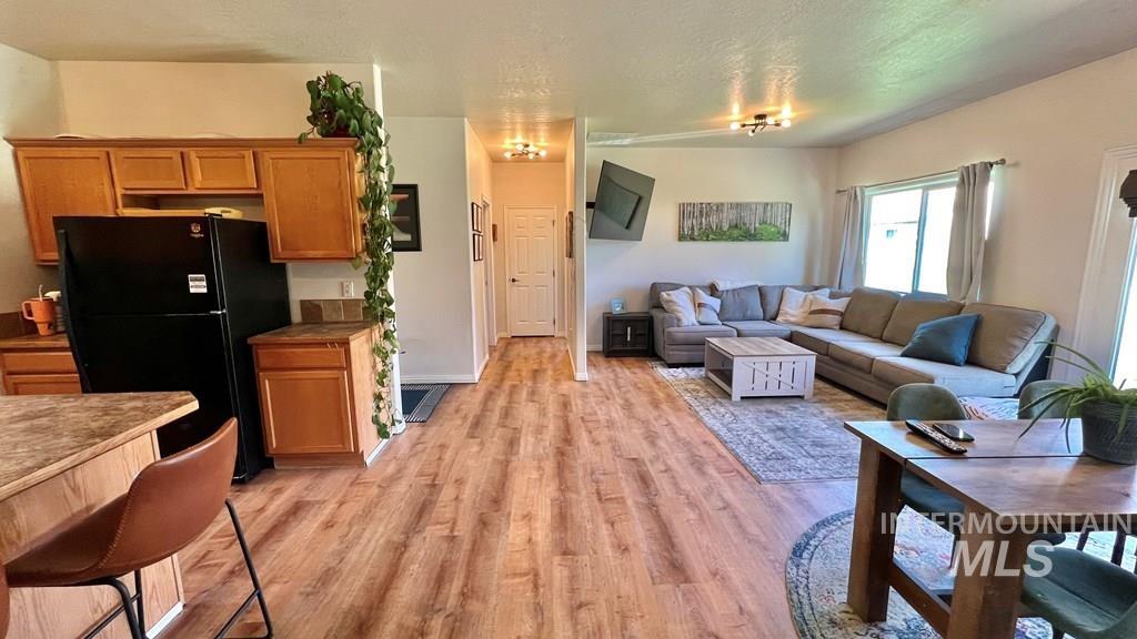 16 Buckskin Dr, Donnelly, Idaho 83615, 3 Bedrooms, 2 Bathrooms, Residential For Sale, Price $395,900,MLS 98971539